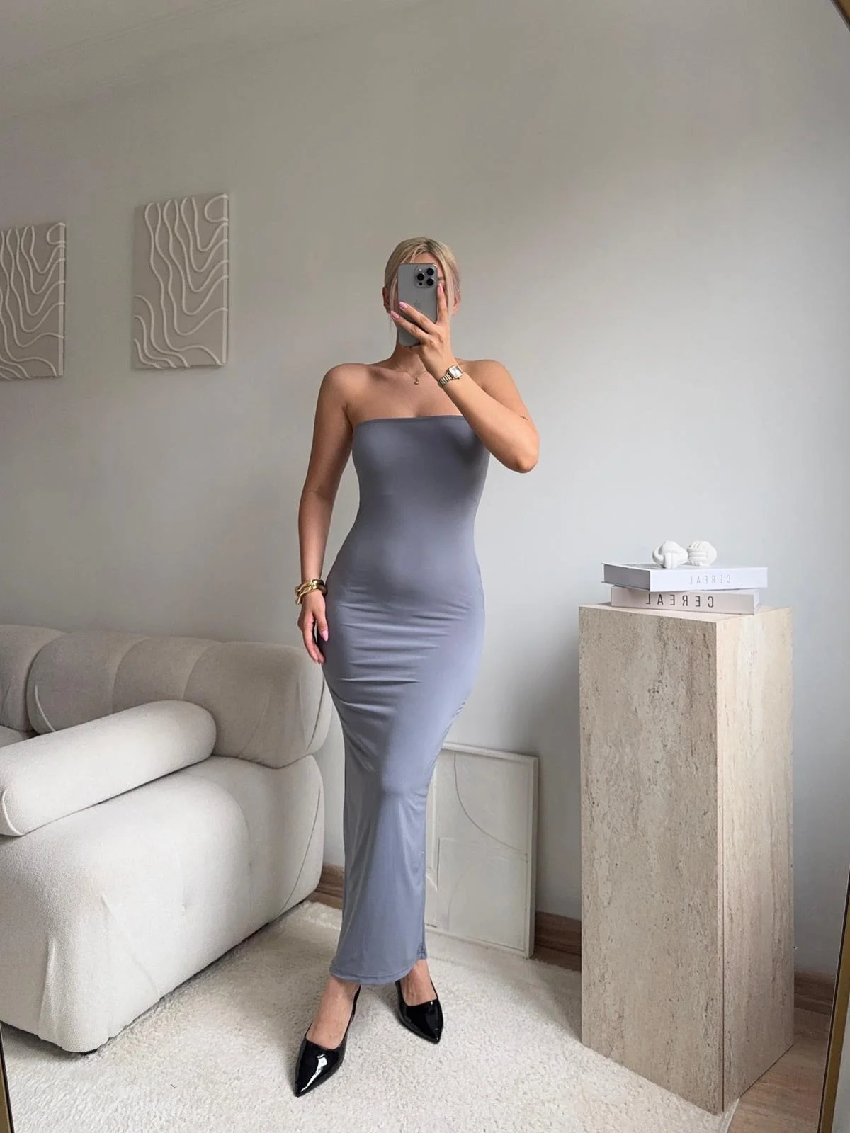 Straplez Vücuda Oturan Yırtmaçlı Midi Elbise - GRİ