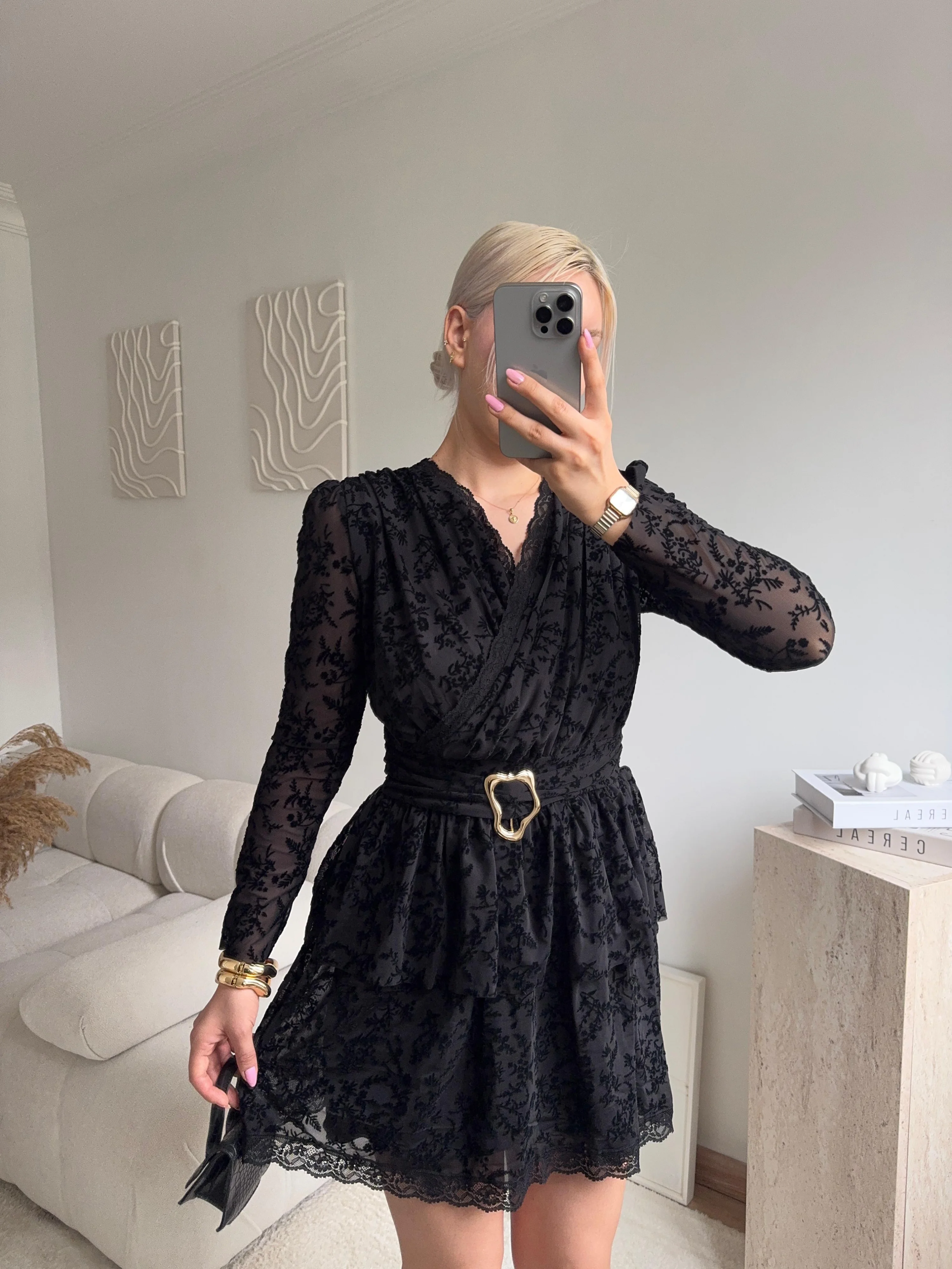 Kruvaze Kemerli Dantel Elbise - SİYAH