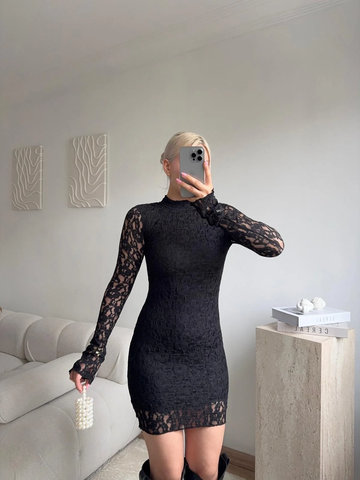 Uzun Kol Yüksek Yaka Dantel Mini Elbise - SİYAH