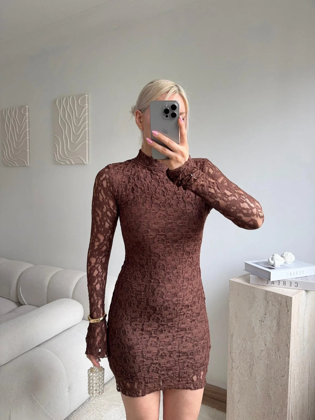 Uzun Kol Yüksek Yaka Dantel Mini Elbise - KAHVE