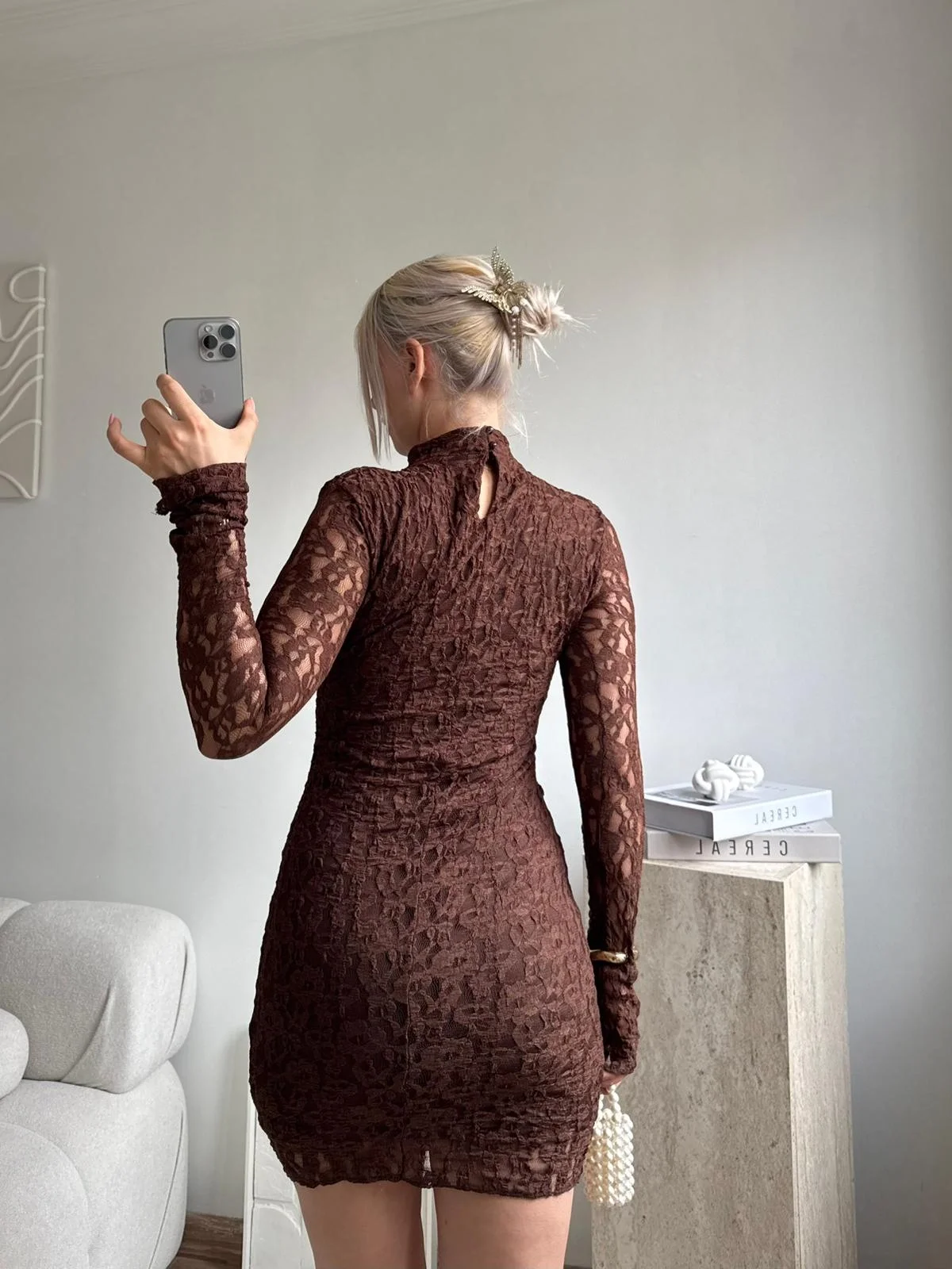 Uzun Kol Yüksek Yaka Dantel Mini Elbise - KAHVE