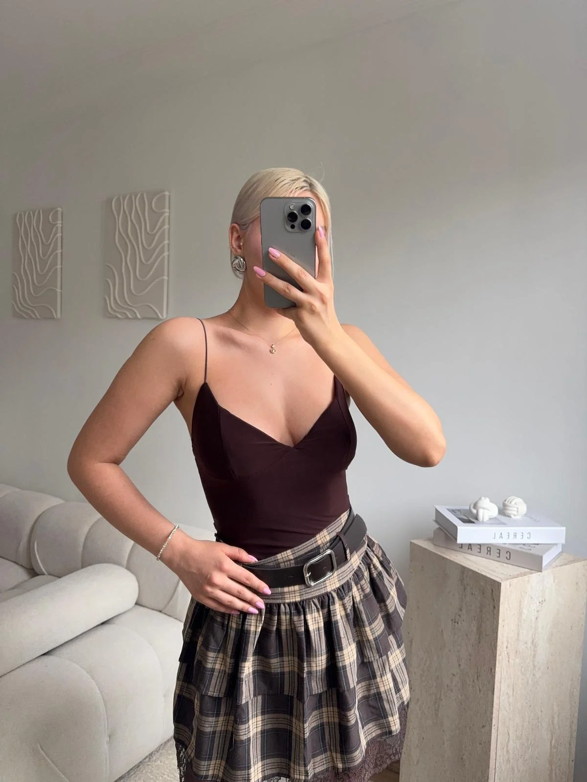 İp Askılı V Yaka Sırt Dekolteli Bodysuit - KAHVE