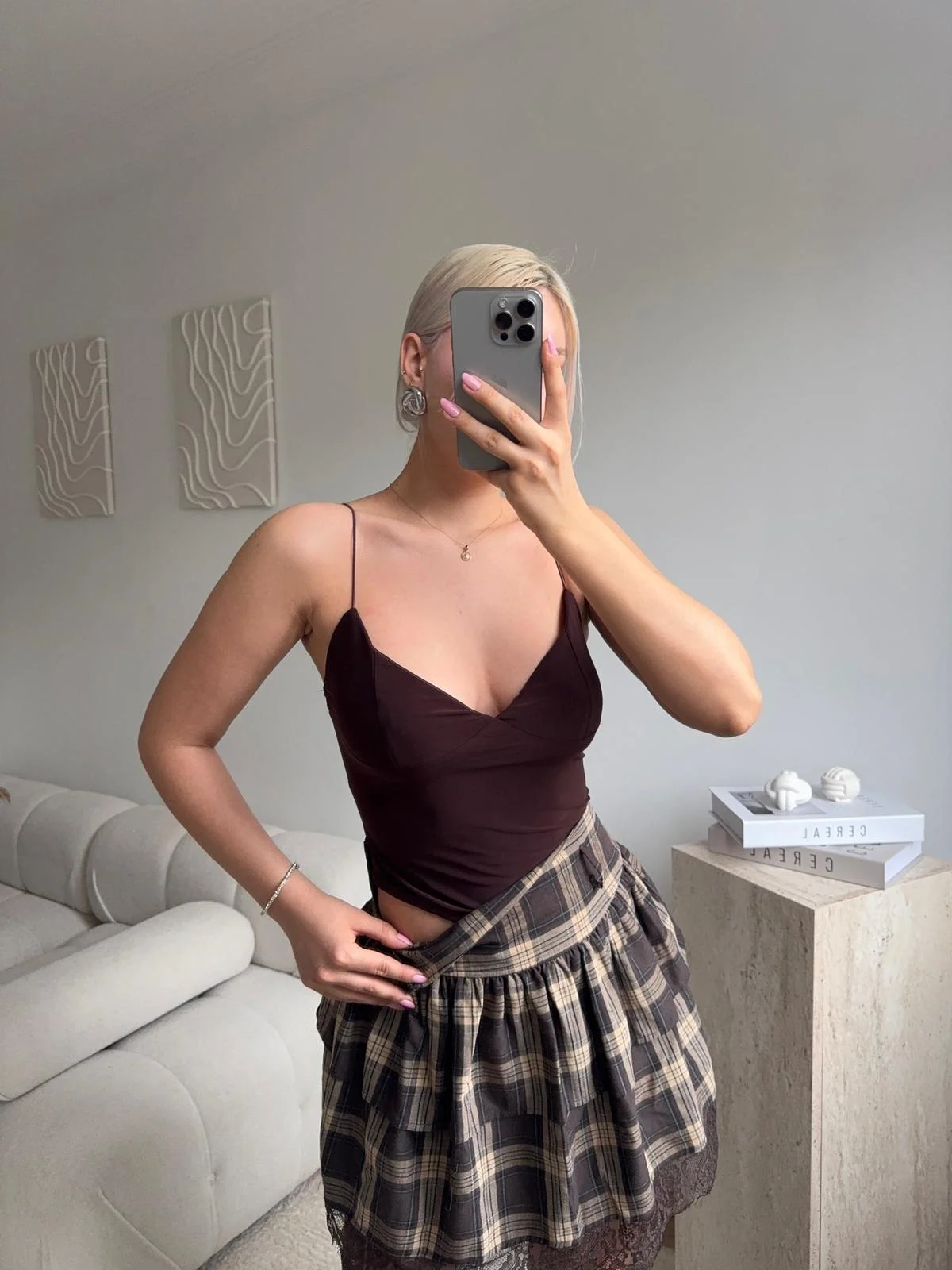 İp Askılı V Yaka Sırt Dekolteli Bodysuit - KAHVE