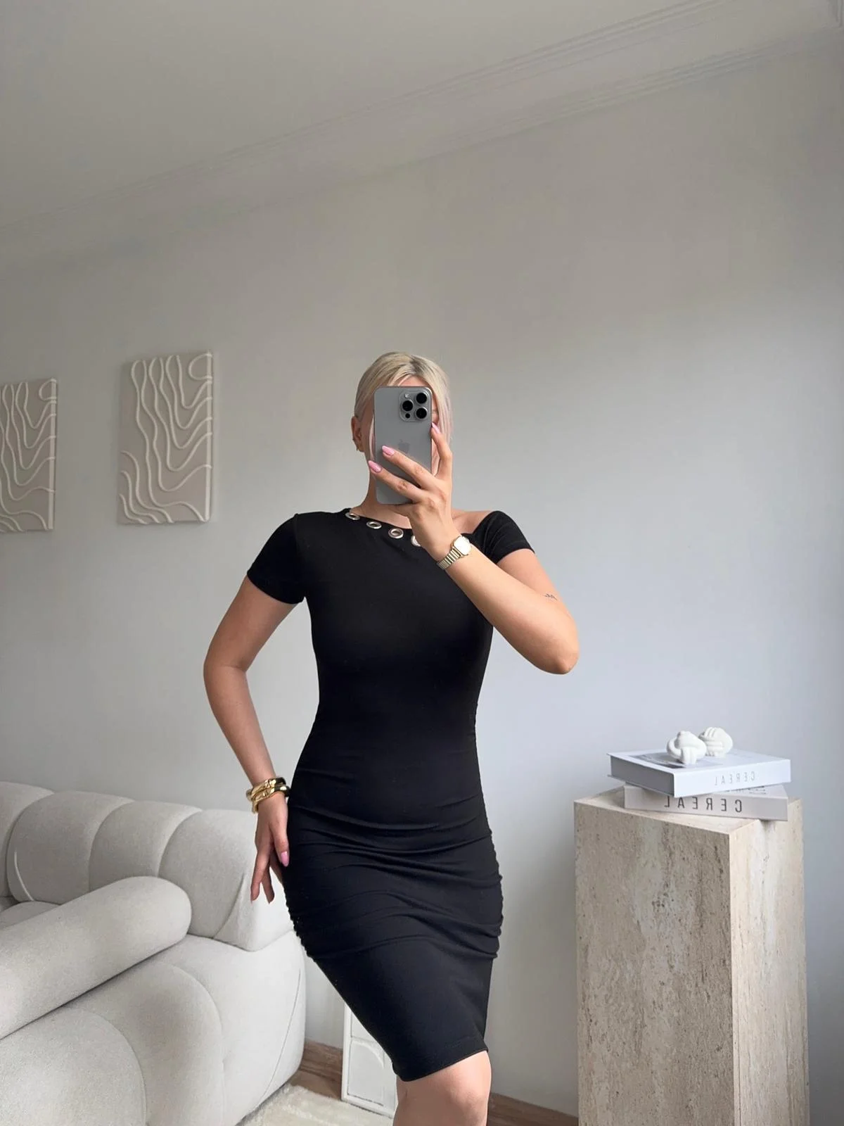 Asimetrik Yaka Halka Detaylı Midi Elbise - SİYAH