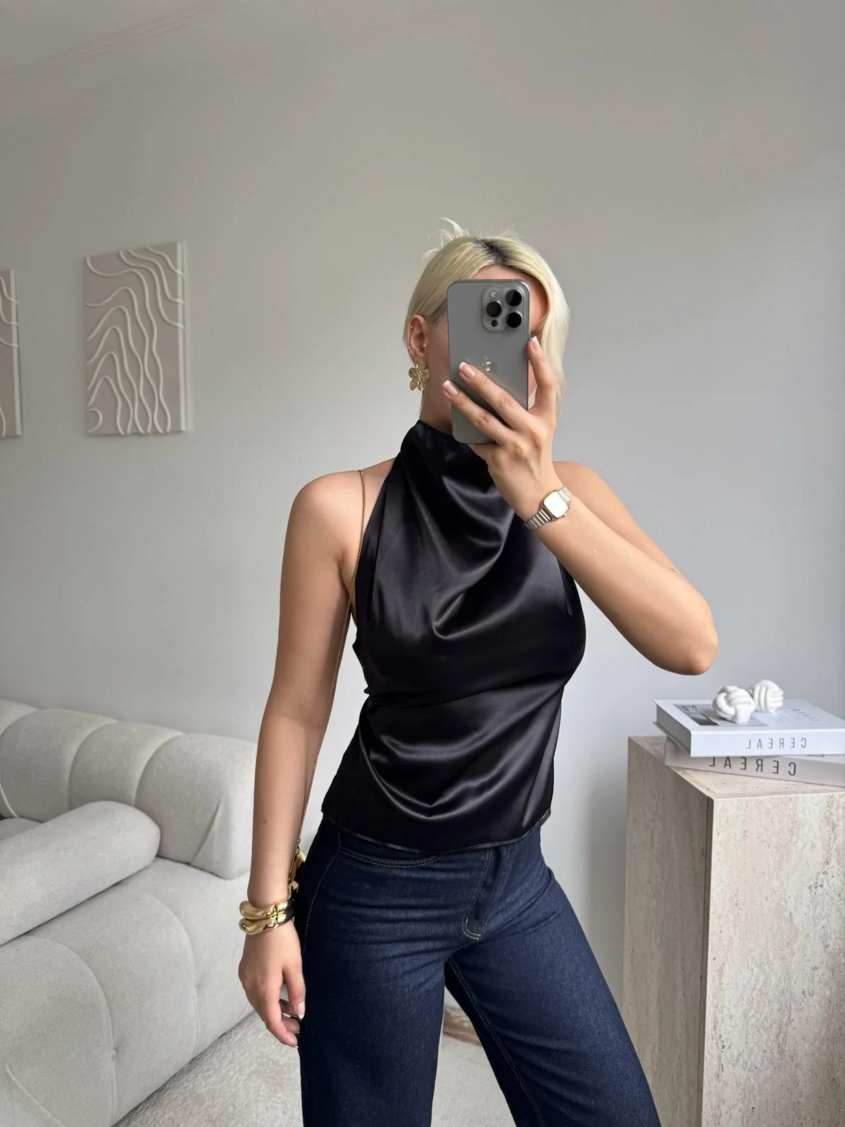 Saten Halter Yaka Sırtı Açık Dökümlü Bluz - SİYAH