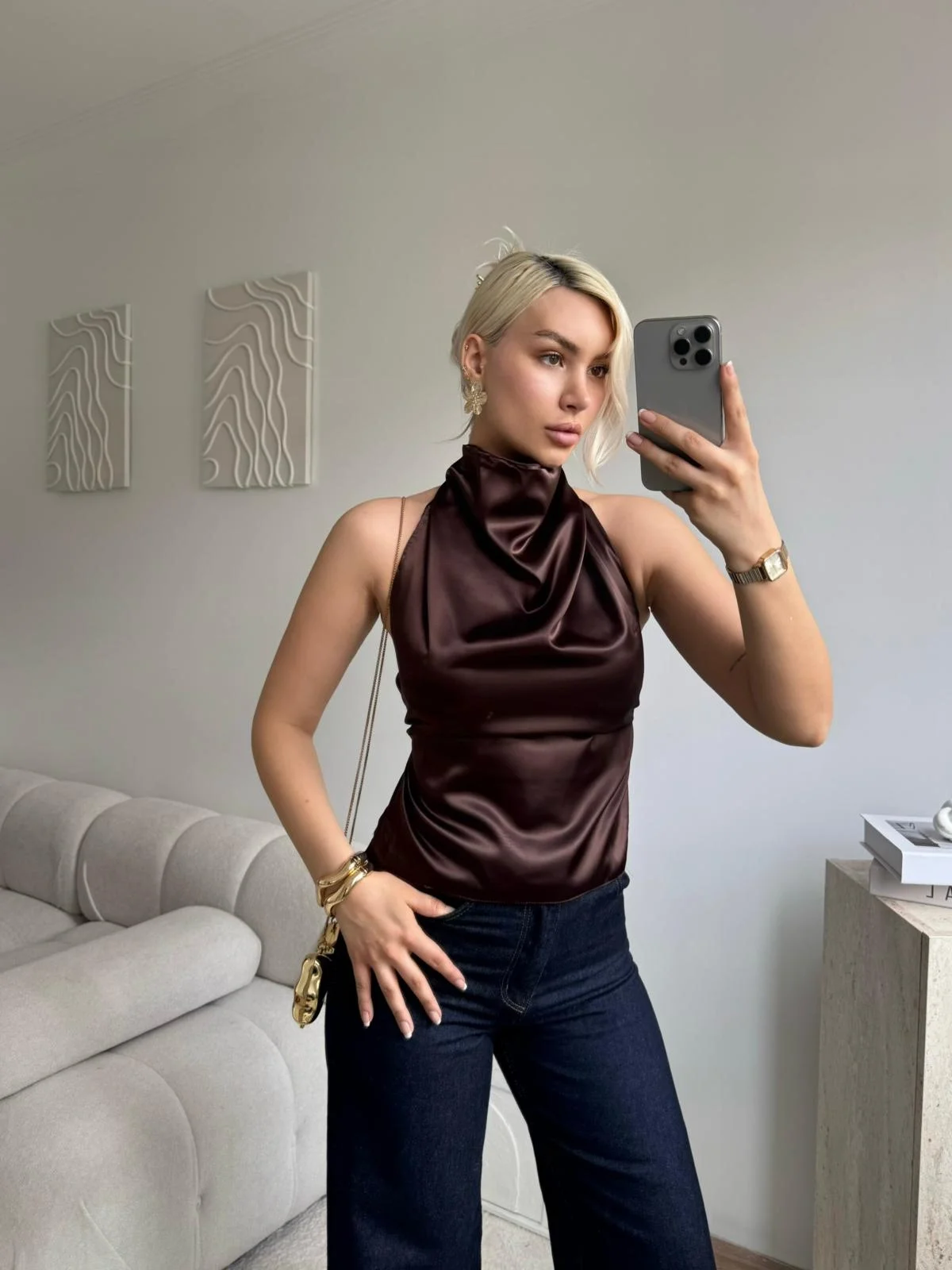 Saten Halter Yaka Sırtı Açık Dökümlü Bluz - KAHVE