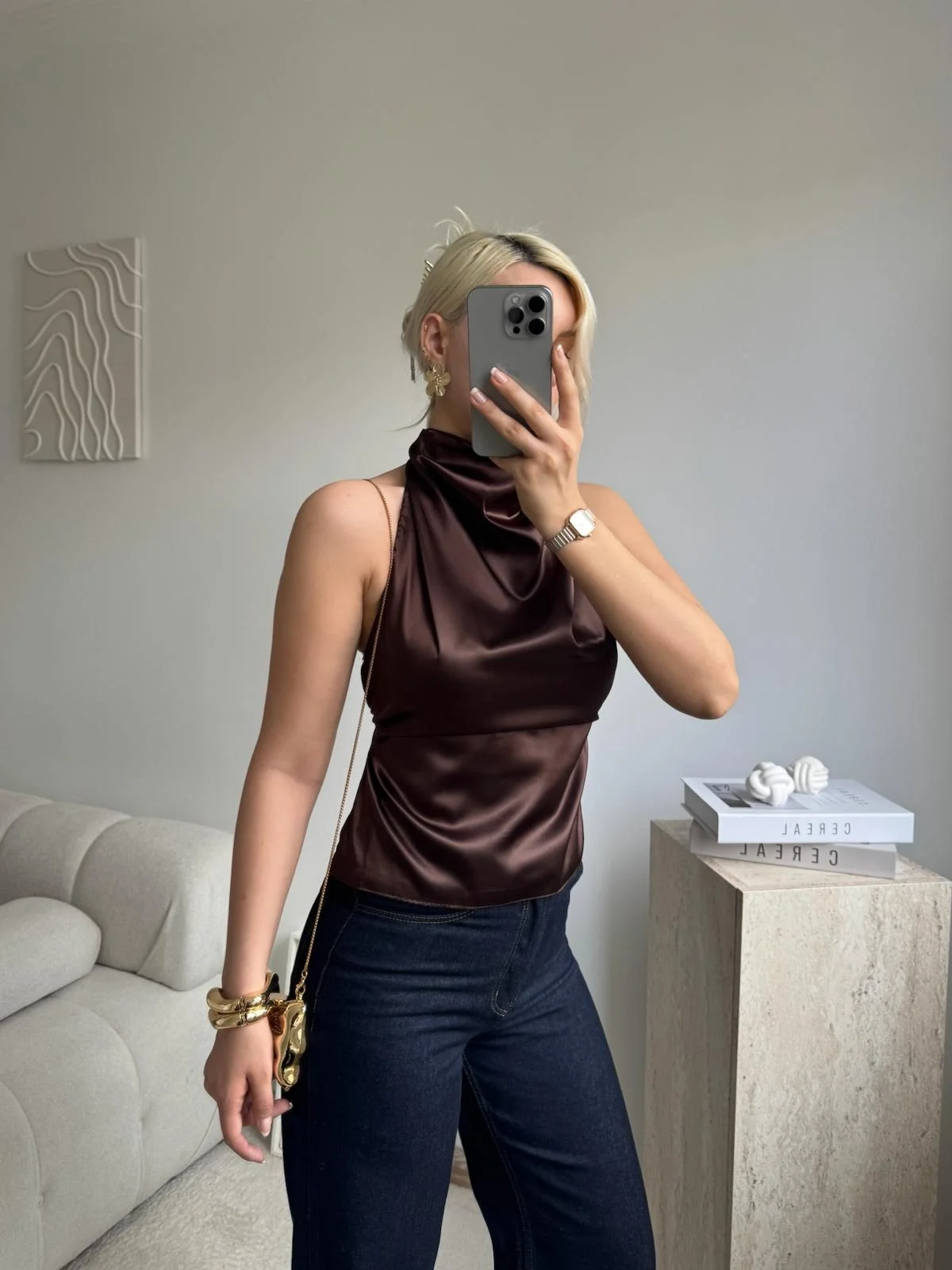 Saten Halter Yaka Sırtı Açık Dökümlü Bluz - KAHVE