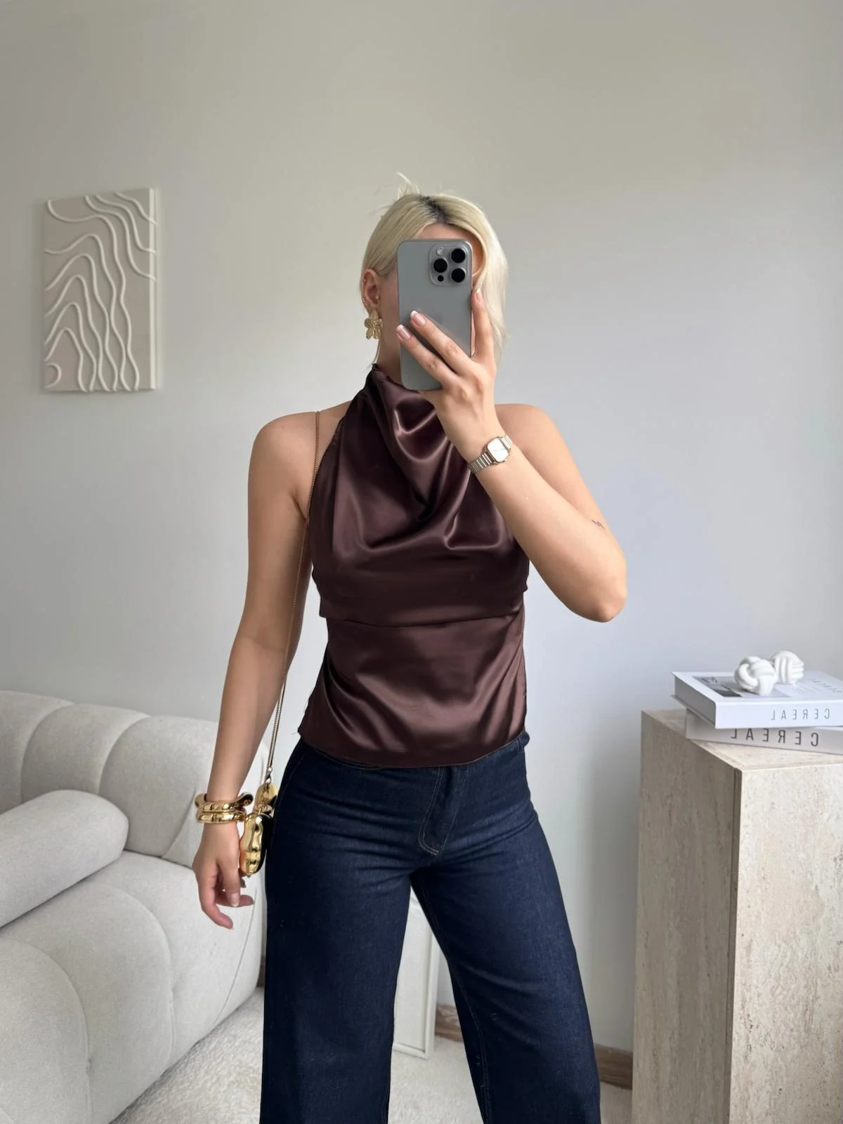 Saten Halter Yaka Sırtı Açık Dökümlü Bluz - KAHVE