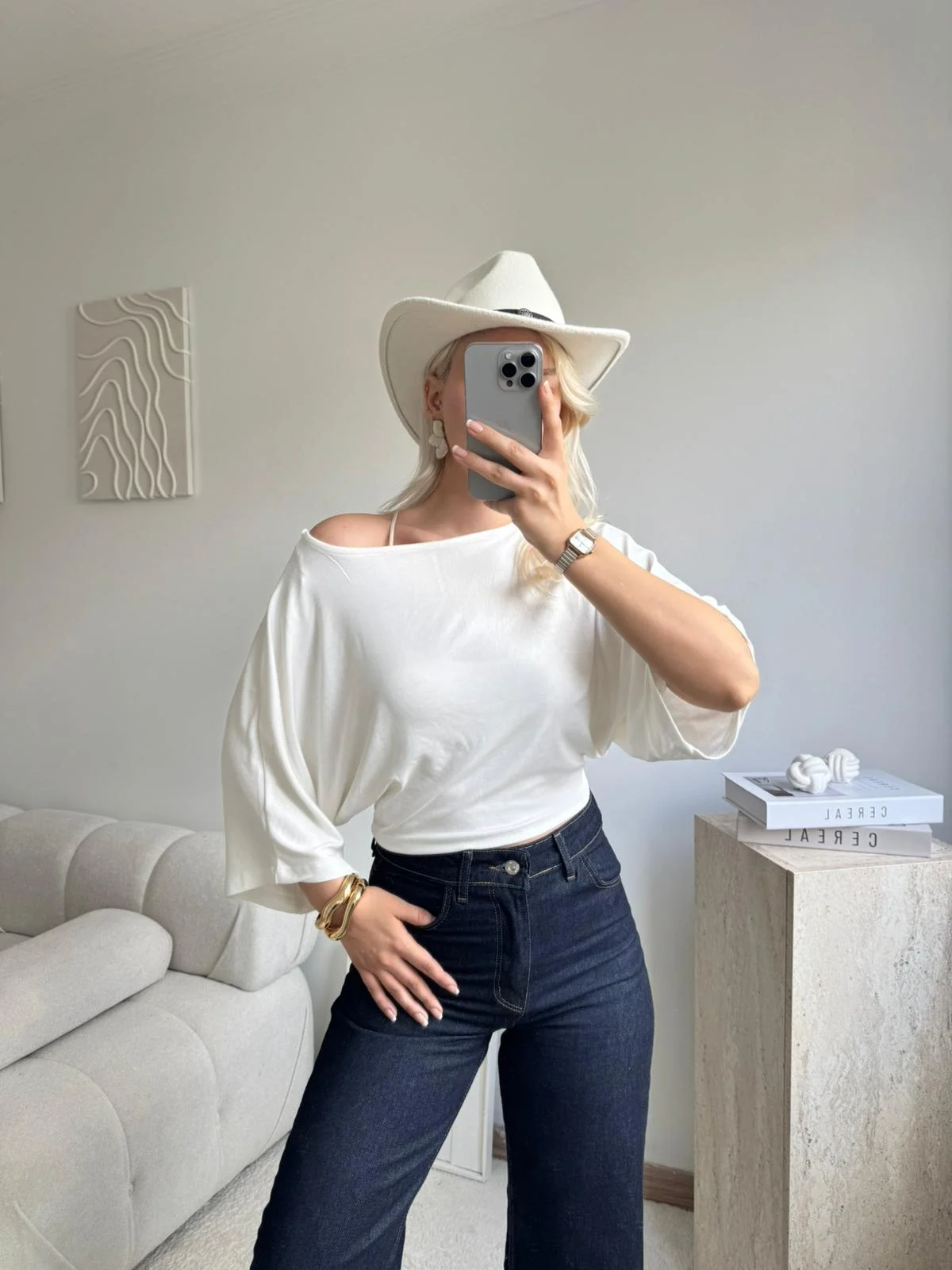 Yarasa Kol Kayık Yaka Dökümlü Crop Bluz - BEYAZ