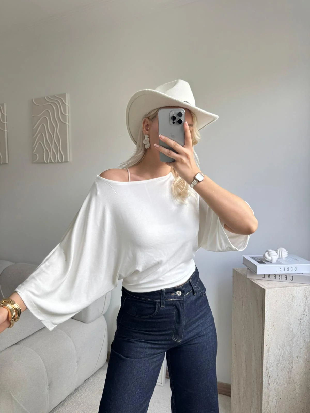 Yarasa Kol Kayık Yaka Dökümlü Crop Bluz - BEYAZ