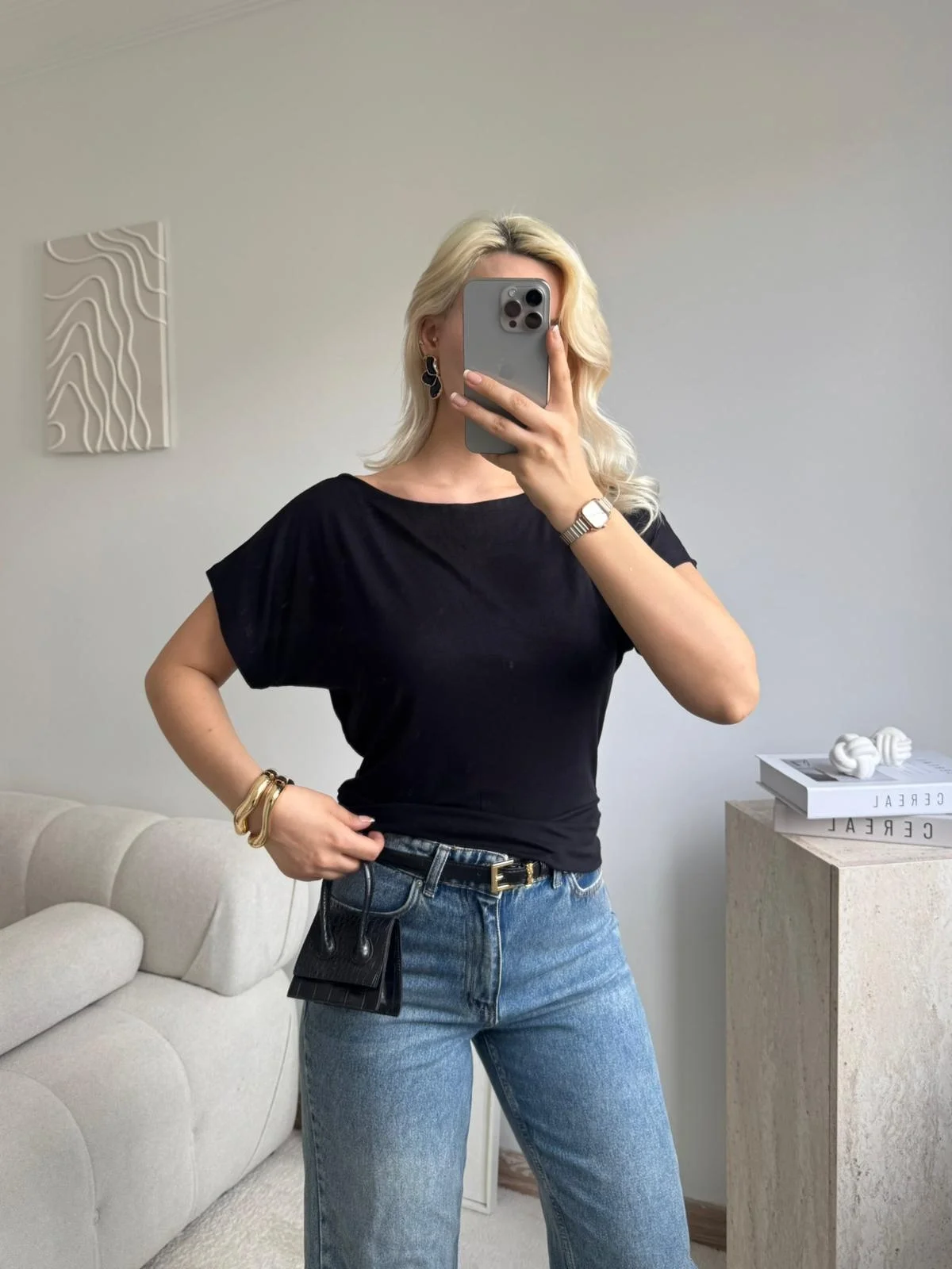 Kayık Yaka Yarasa Kol Dar Kesim Basic Bluz - SİYAH