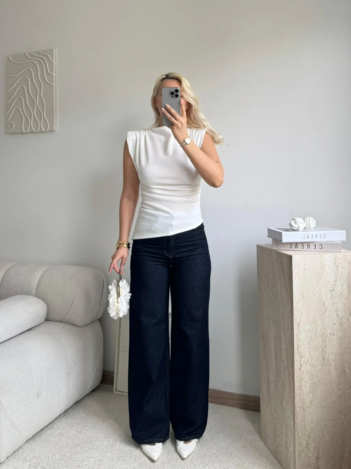 Vatkalı Asimetrik Bluz - BEYAZ