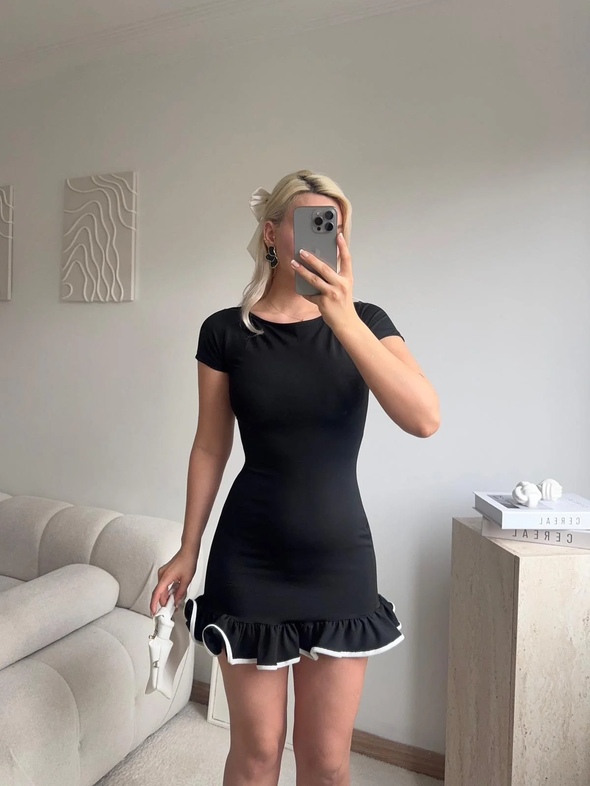 Eteği Fırfır Volanlı Kısa Kol Elbise