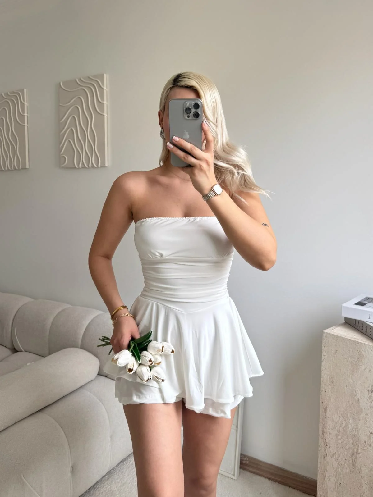 Straplez Volanlı Şortlu Elbise - BEYAZ