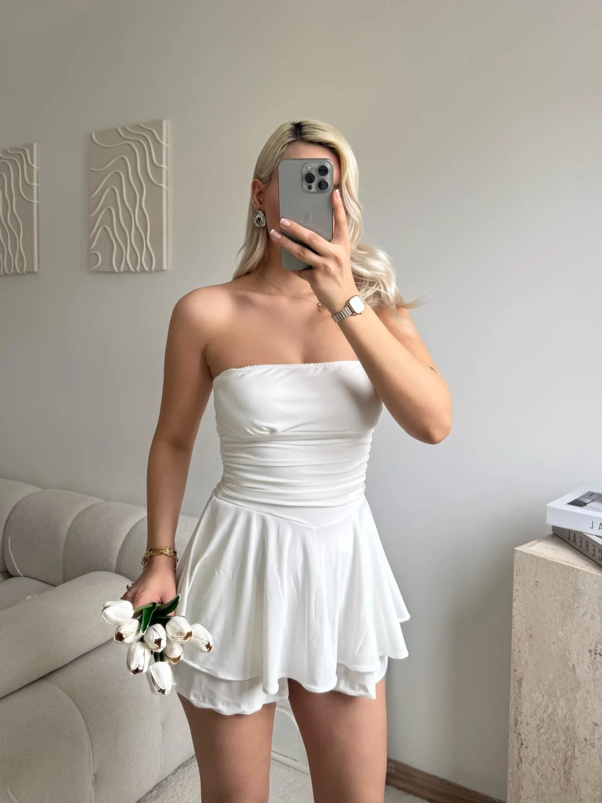 Straplez Volanlı Şortlu Elbise - BEYAZ