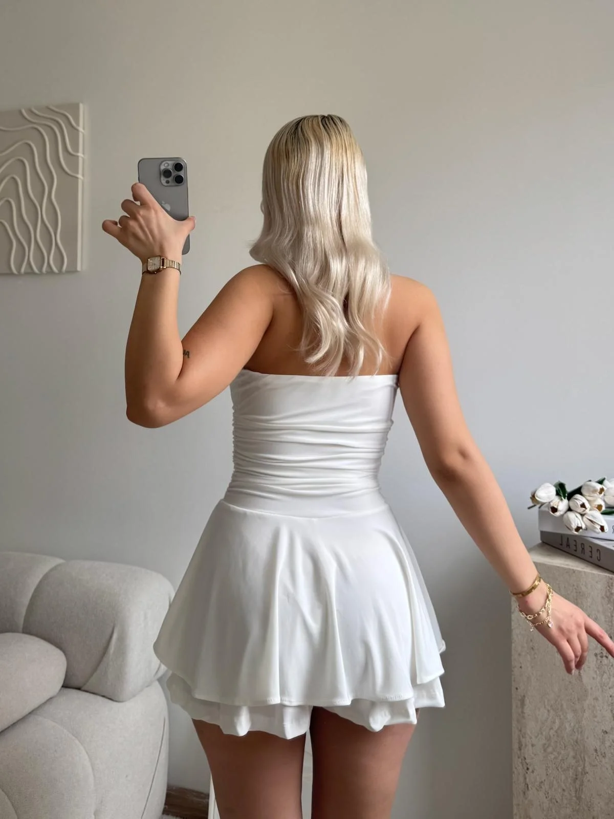 Straplez Volanlı Şortlu Elbise - BEYAZ