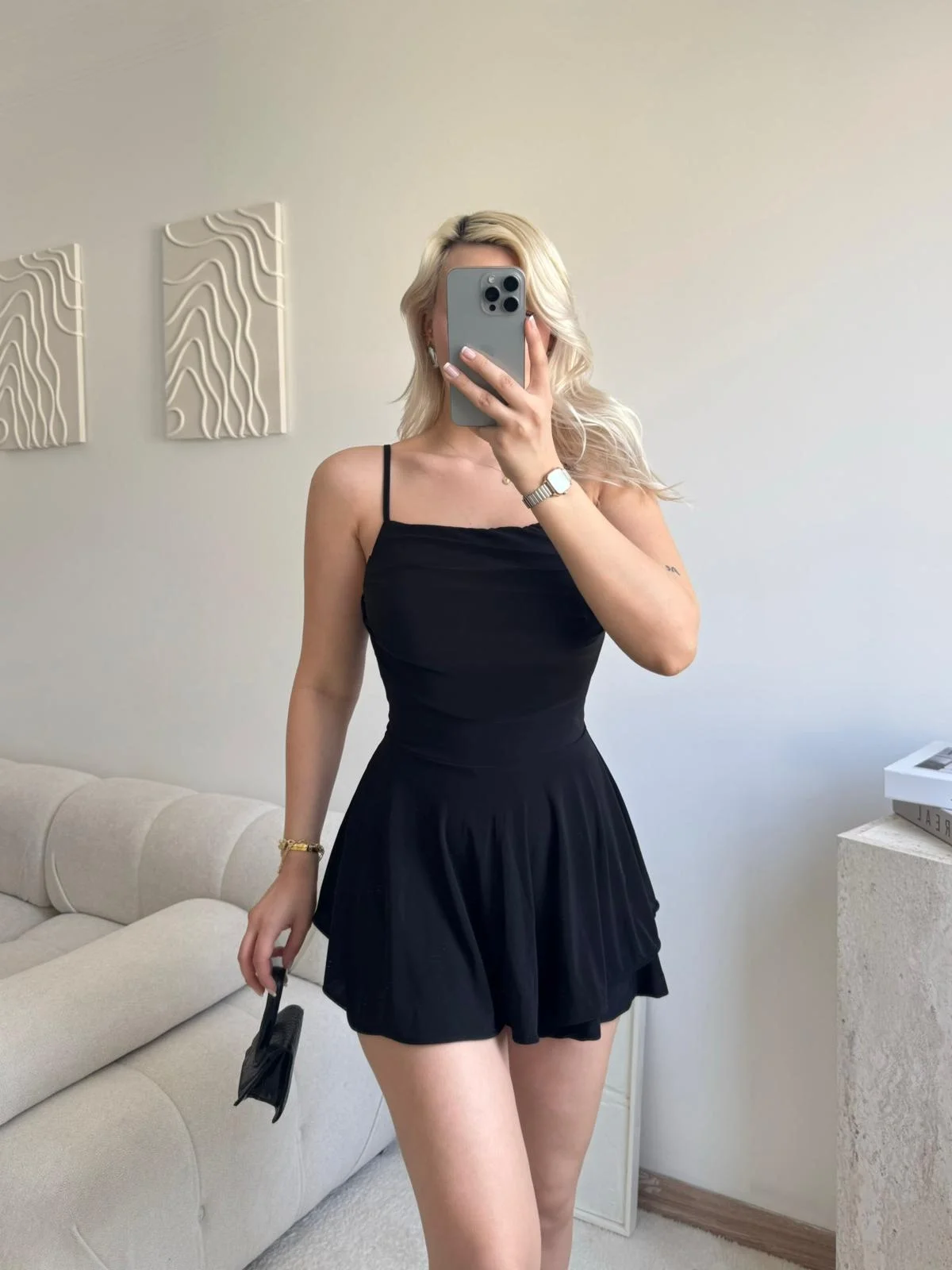 Eteği Volan Şortlu Elbise - SİYAH