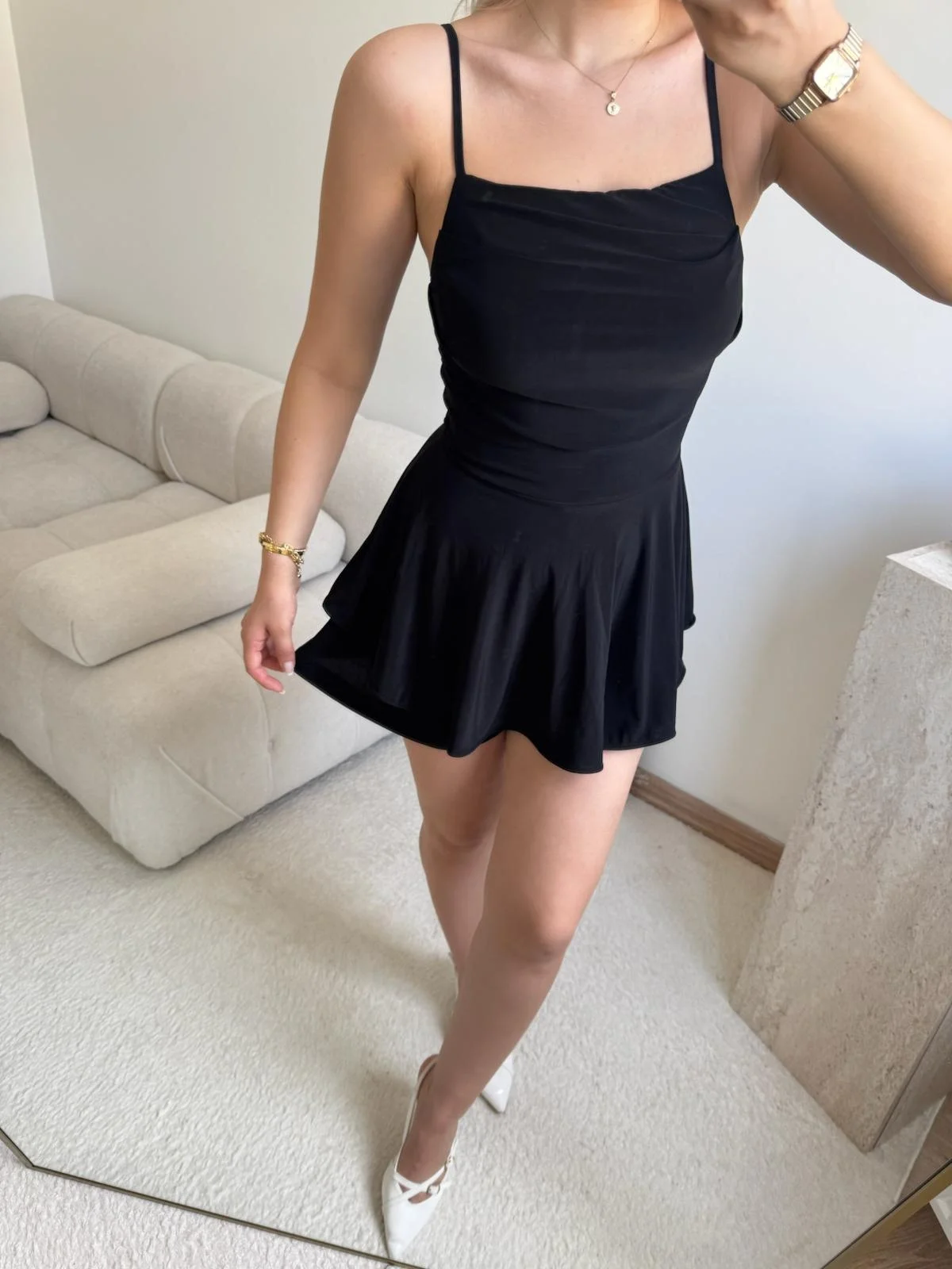 Eteği Volan Şortlu Elbise - SİYAH