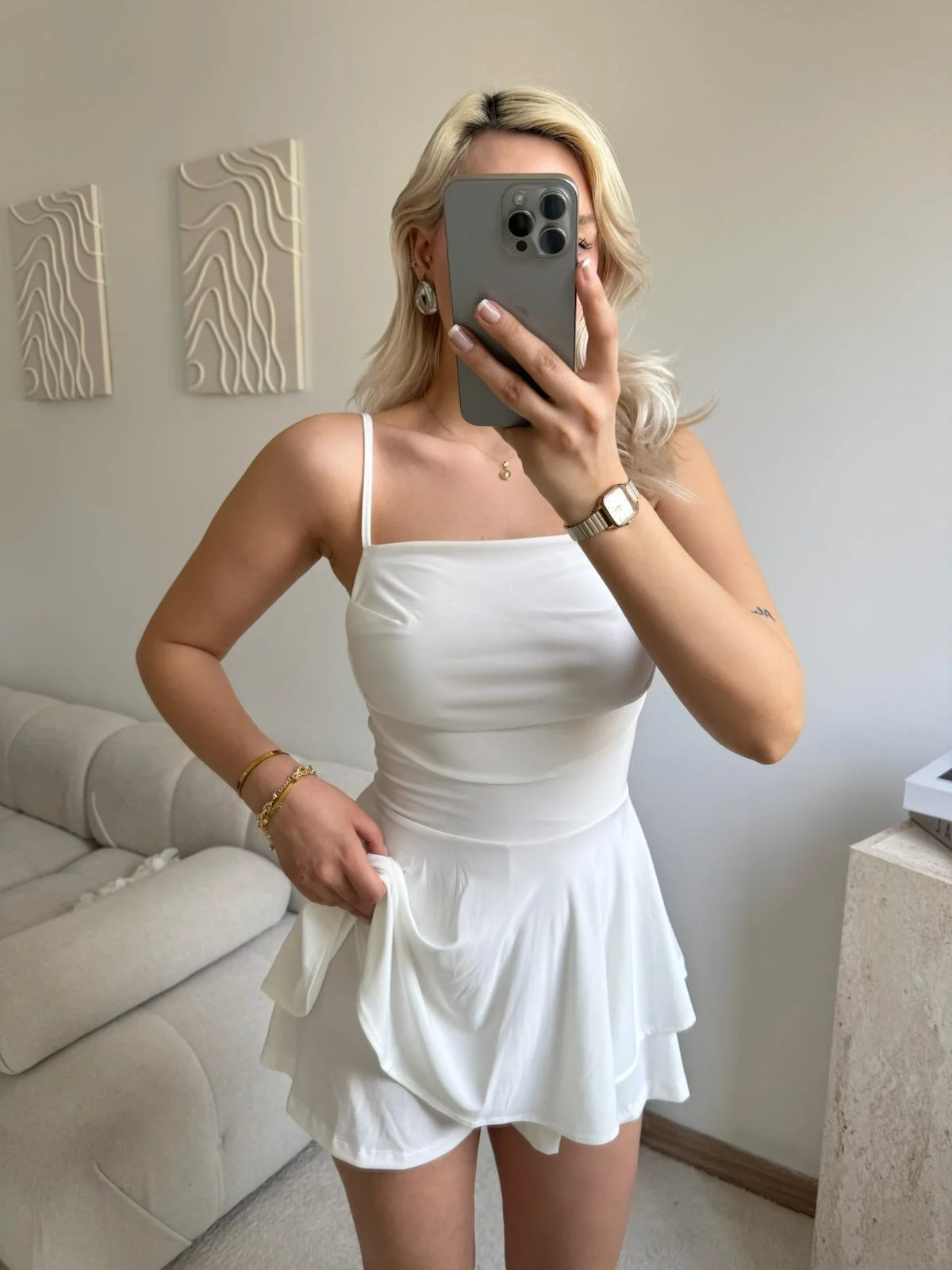 Eteği Volan Şortlu Elbise - BEYAZ