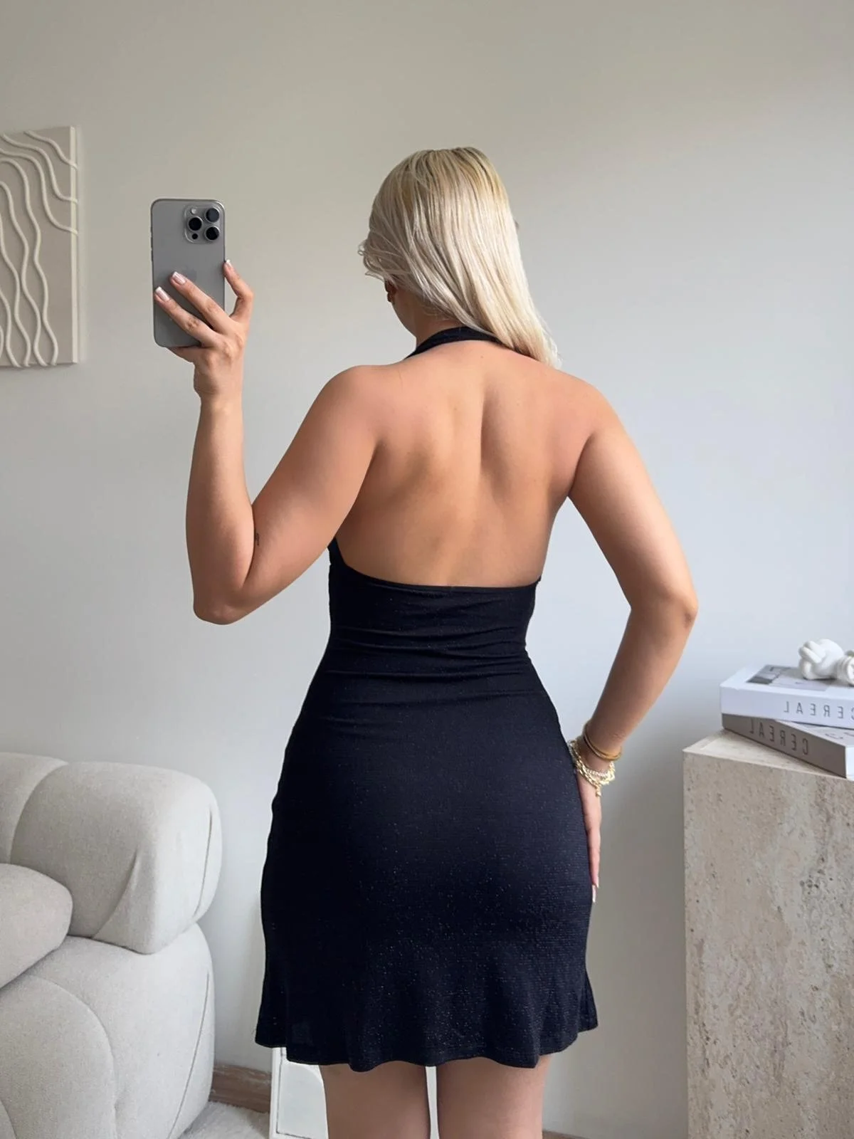 Boyun Geçmeli Simli Elbise - SİYAH