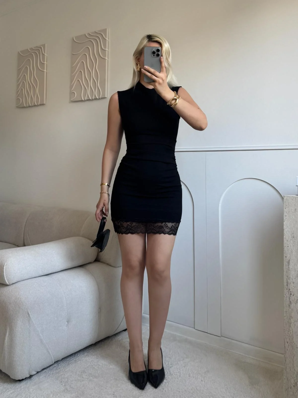 Dantel Detaylı Sırt Fermuar Mini Elbise - SİYAH