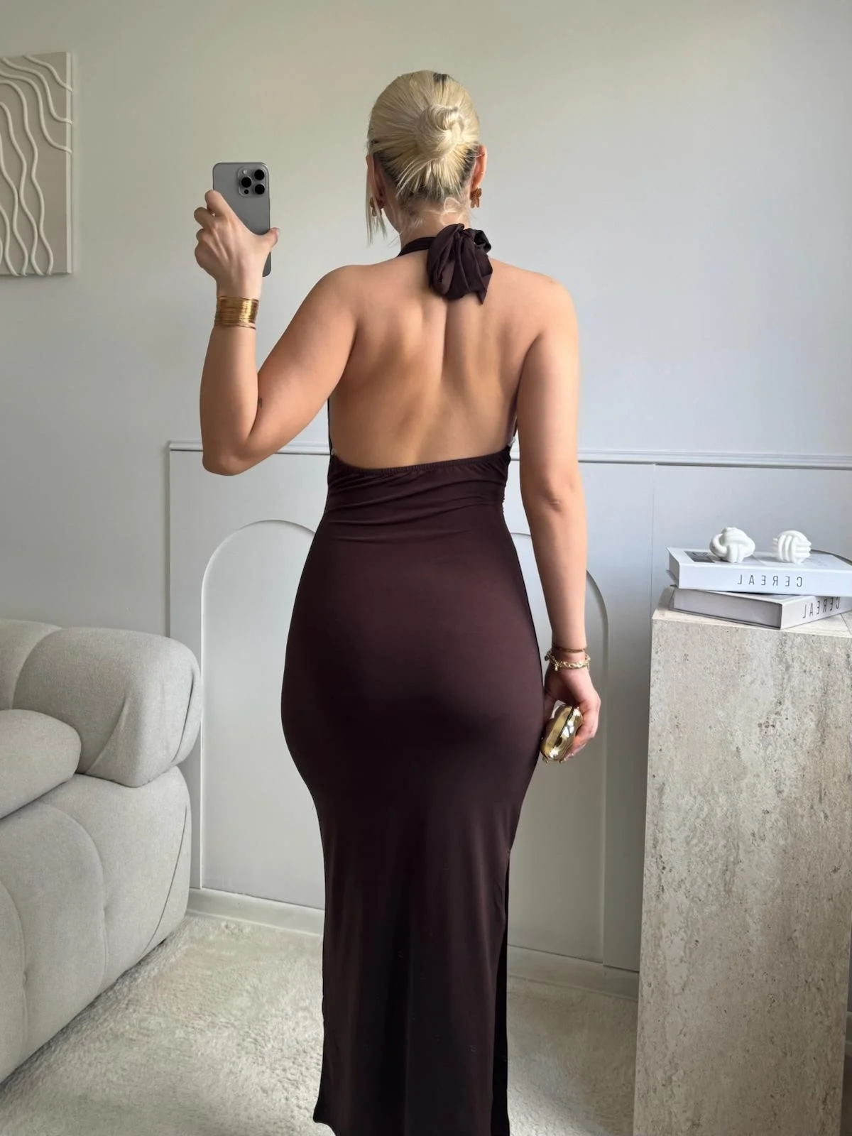 Boyun Bağlamalı Tokalı Uzun Elbise -KAHVE