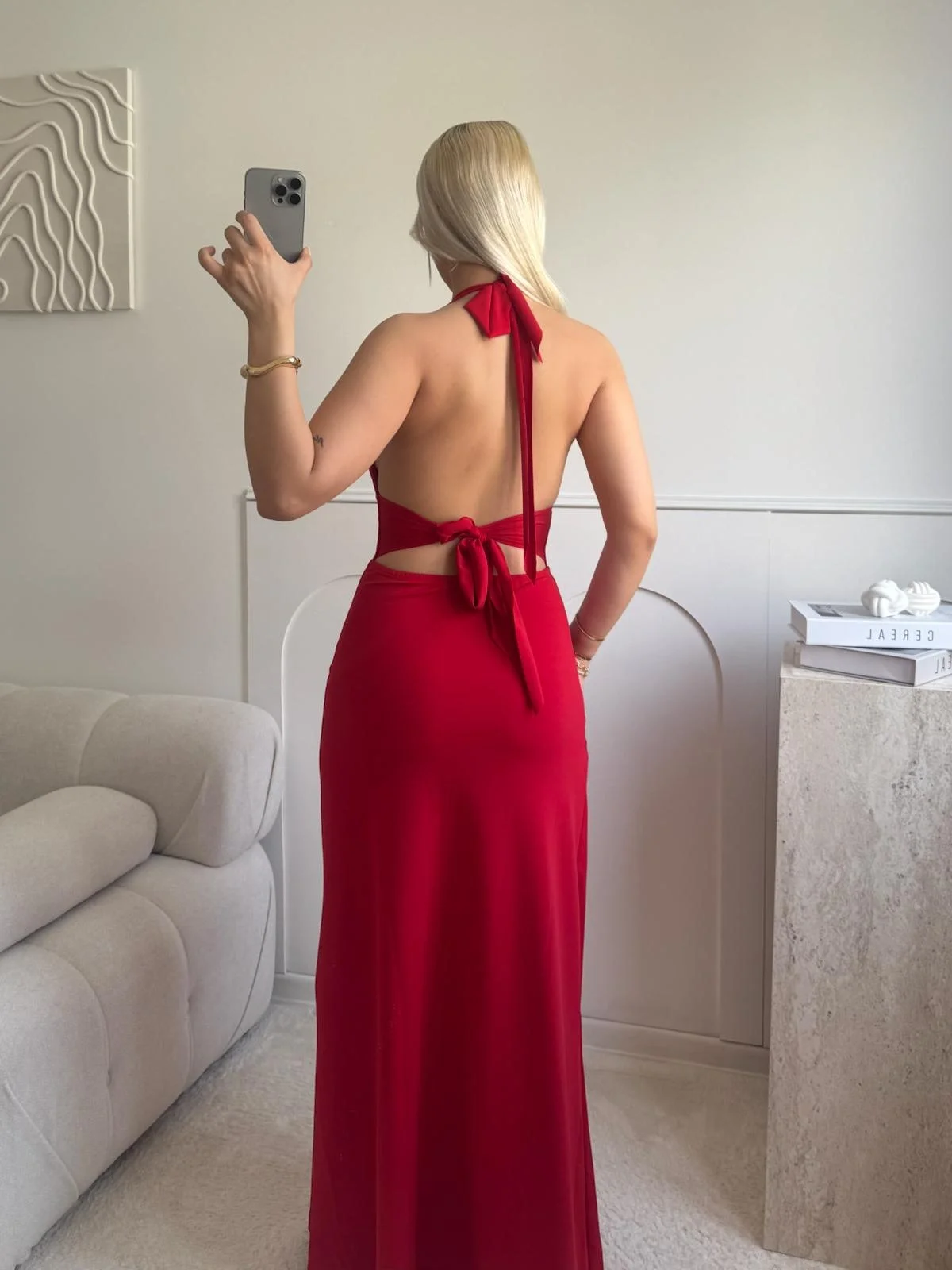 Halter Yaka Sırt Bağlamalı Yırtmaçlı Maxi Elbise - KIRMIZI