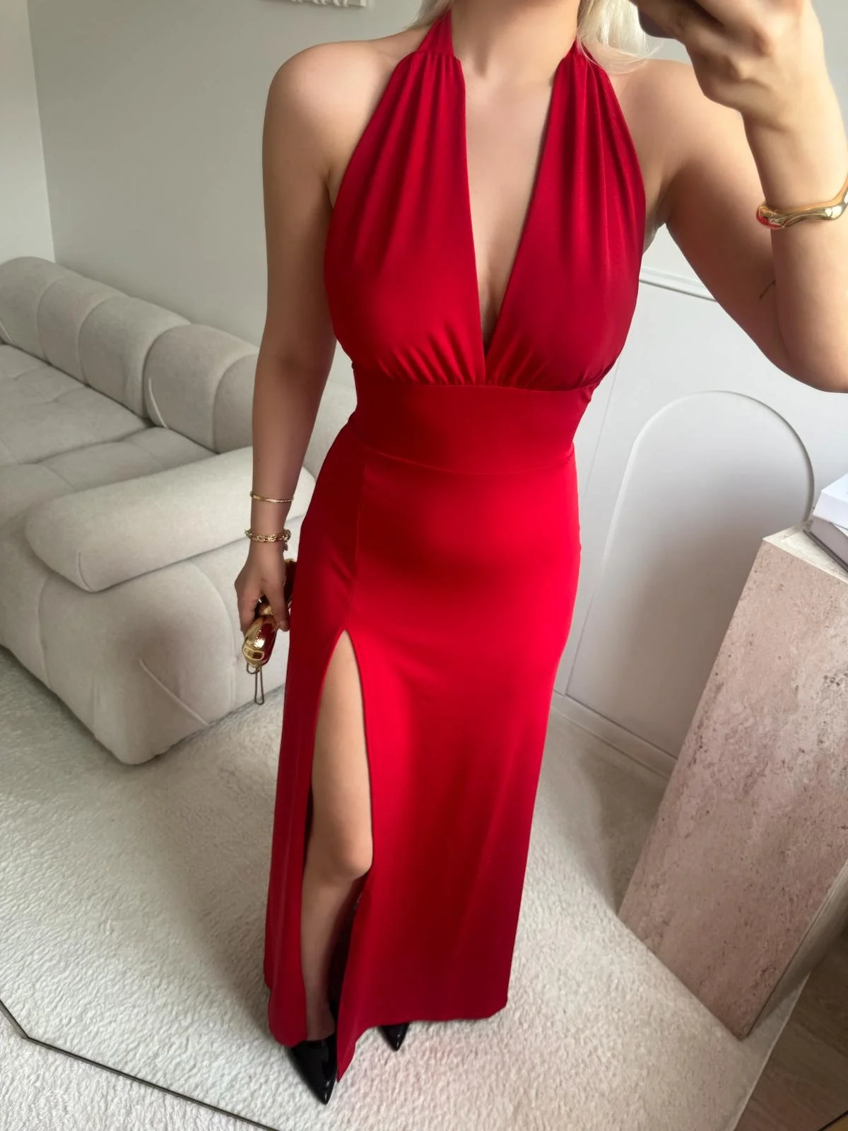 Halter Yaka Sırt Bağlamalı Yırtmaçlı Maxi Elbise - KIRMIZI