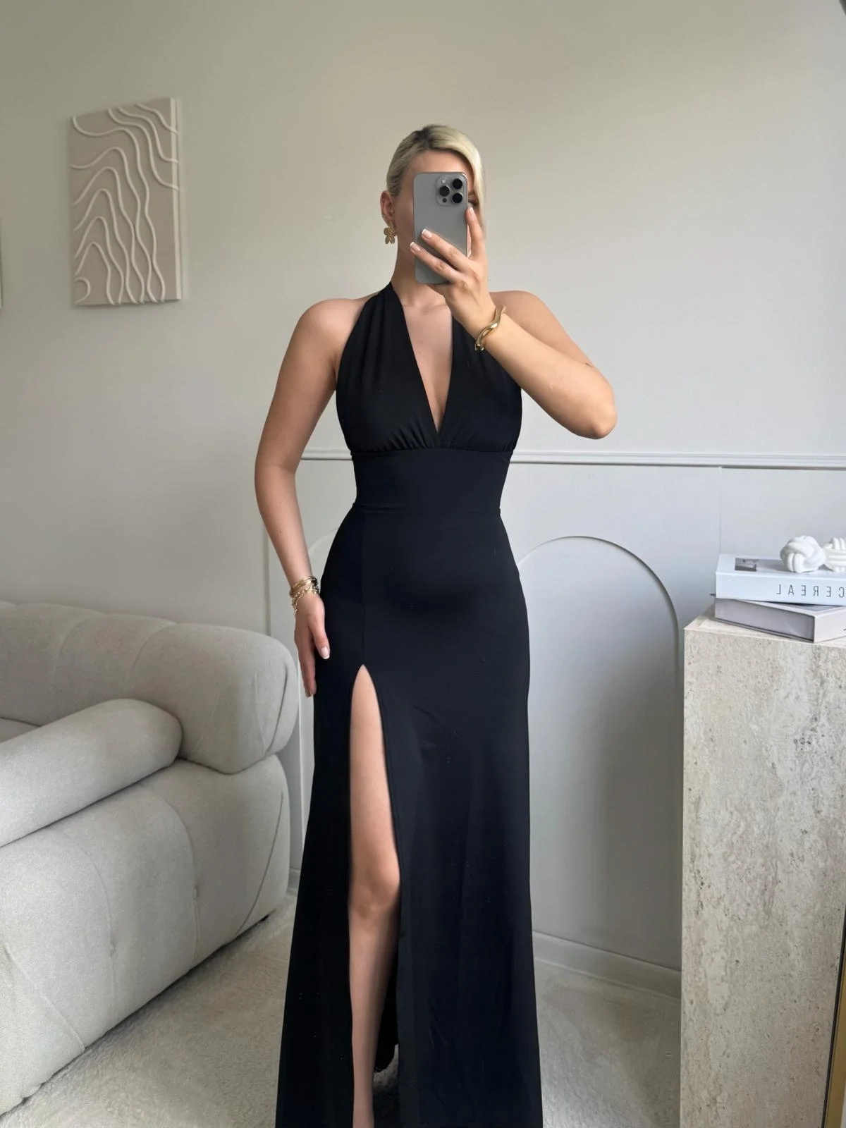 Halter Yaka Sırt Bağlamalı Yırtmaçlı Maxi Elbise - SİYAH