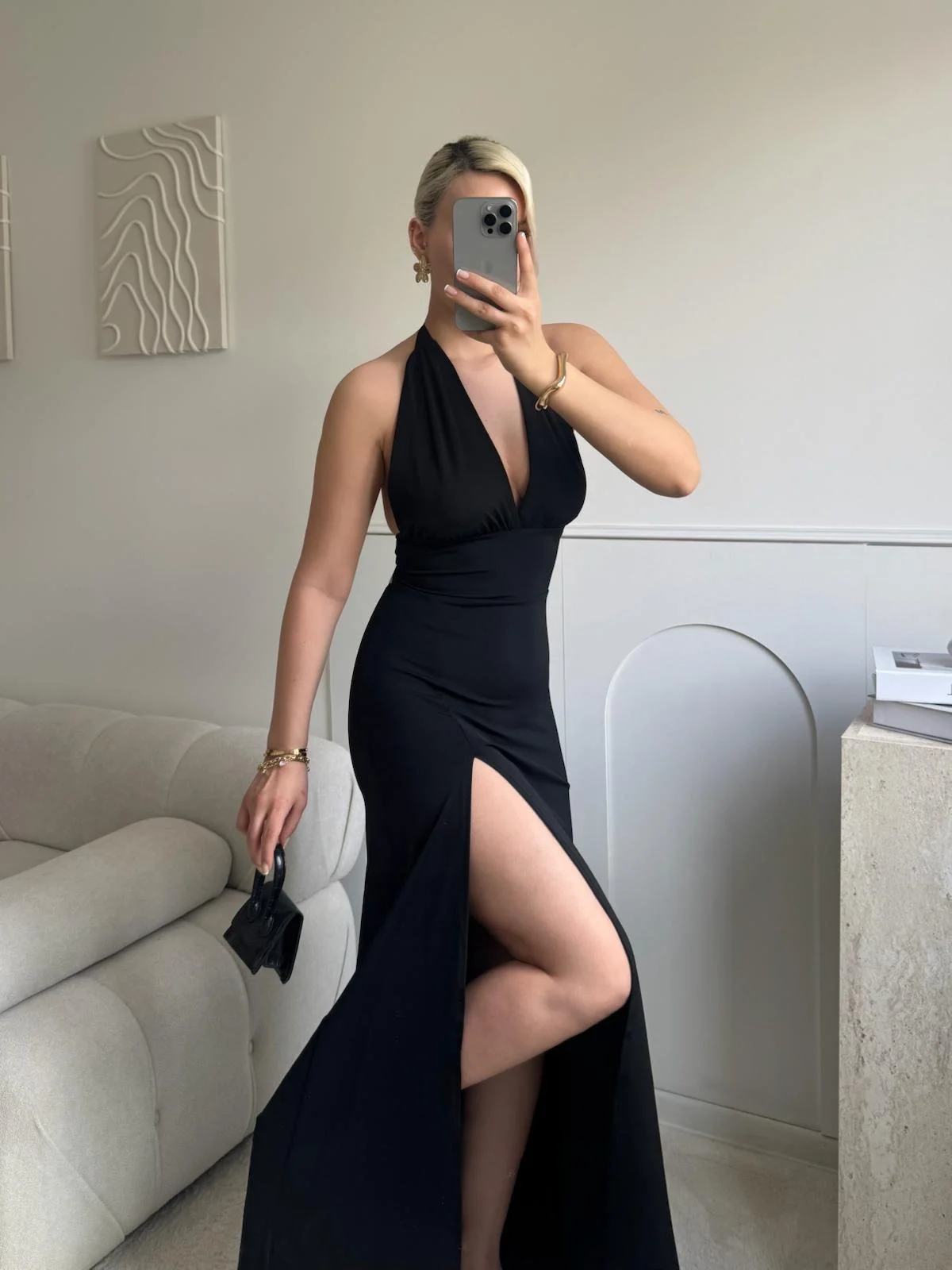 Halter Yaka Sırt Bağlamalı Yırtmaçlı Maxi Elbise - SİYAH