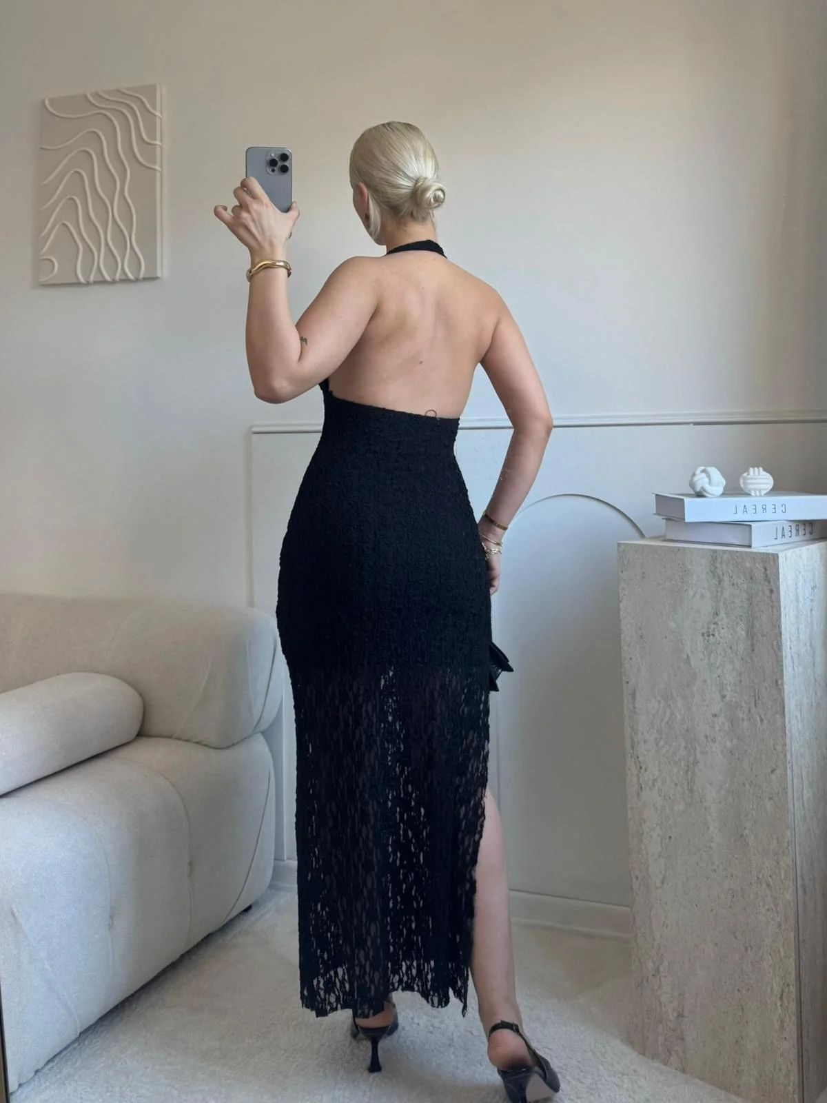 Boyun Bağlamalı Güpürlü Elbise - SİYAH