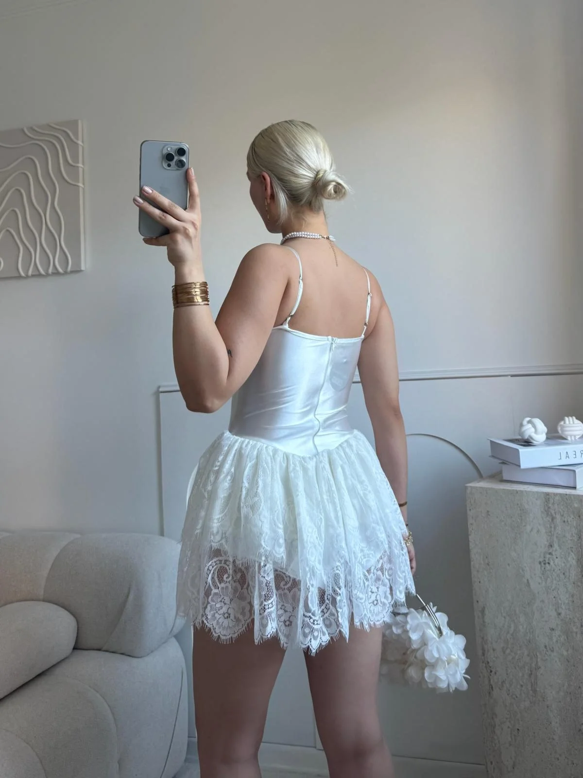 Bel Saten Korse Eteği Dantel Elbise - BEYAZ