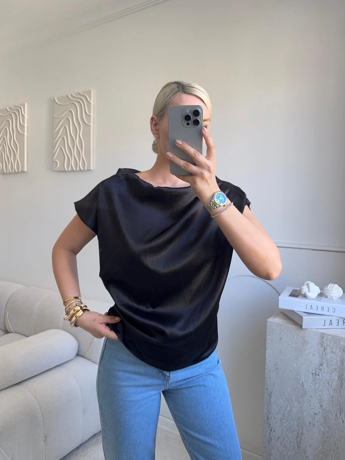 Kayık Yaka Saten Bluz - SİYAH