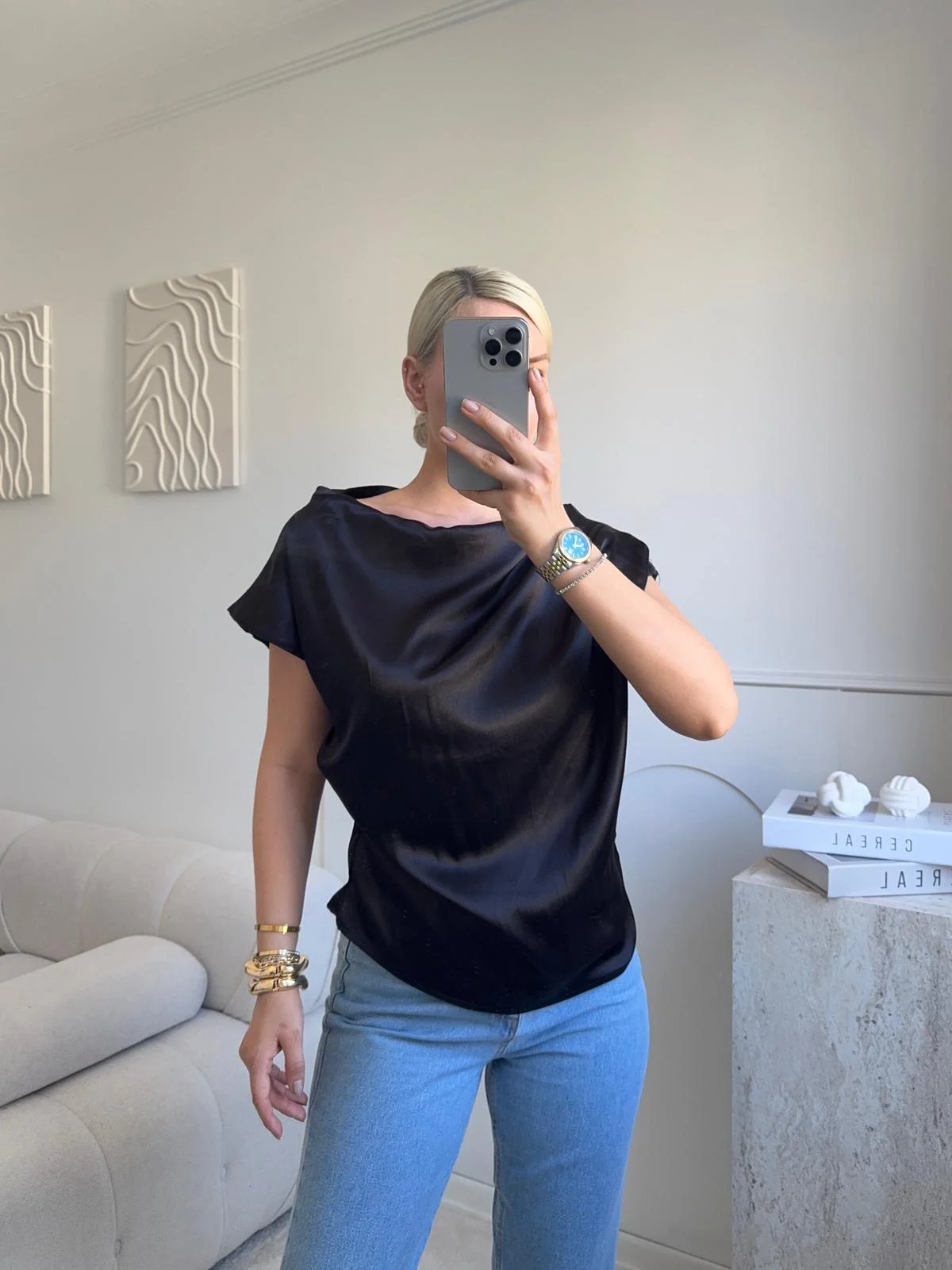 Kayık Yaka Saten Bluz - SİYAH