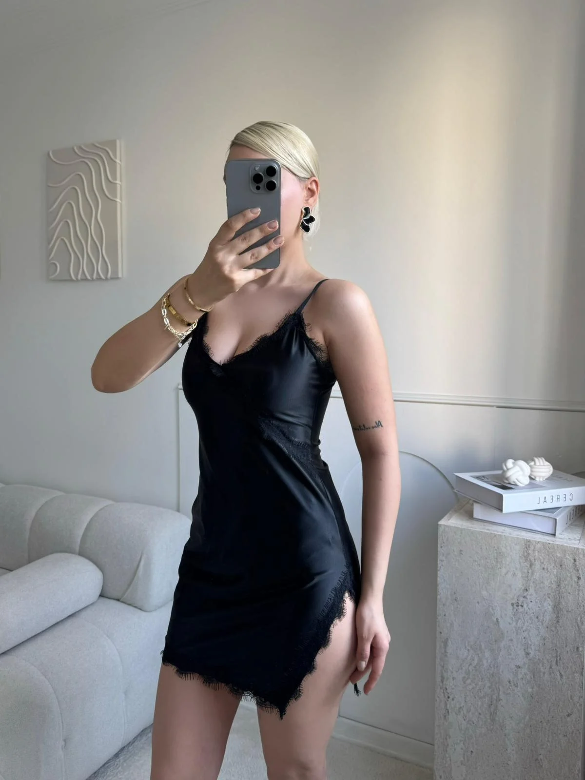 Dantel Detay Askılı Saten Elbise - SİYAH