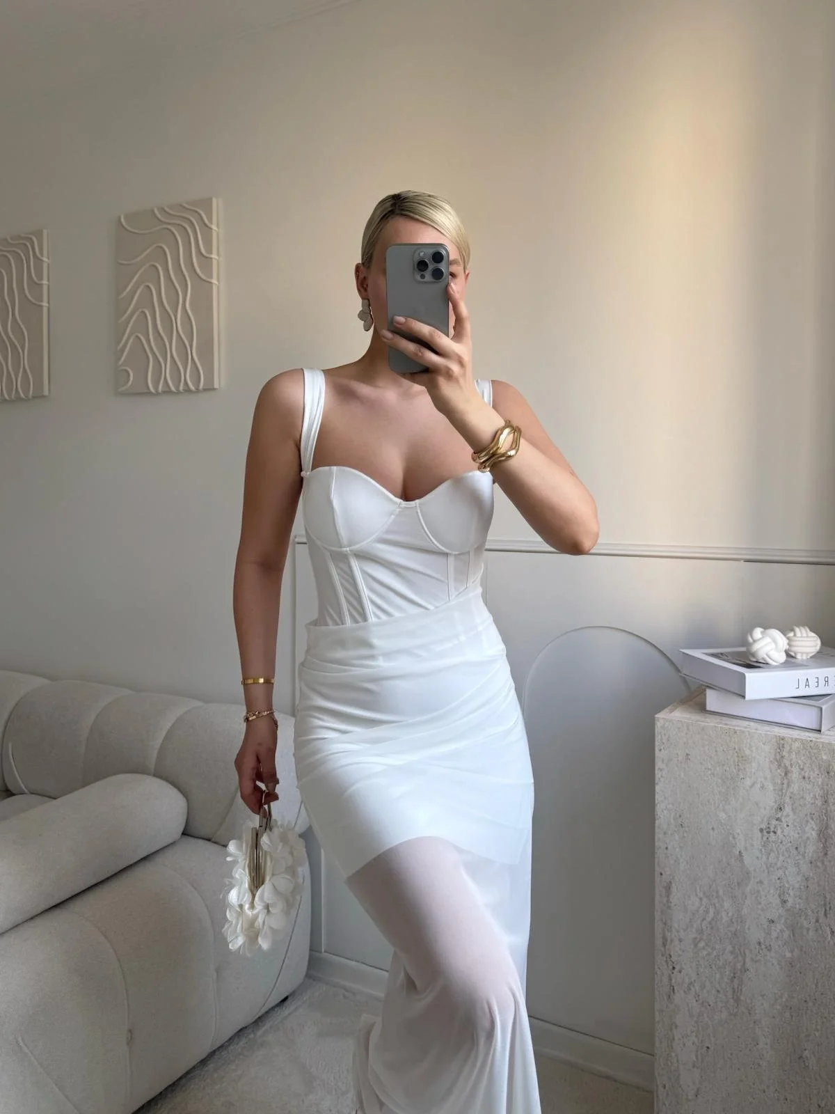 Bel Korse Eteği Tül Elbise - BEYAZ