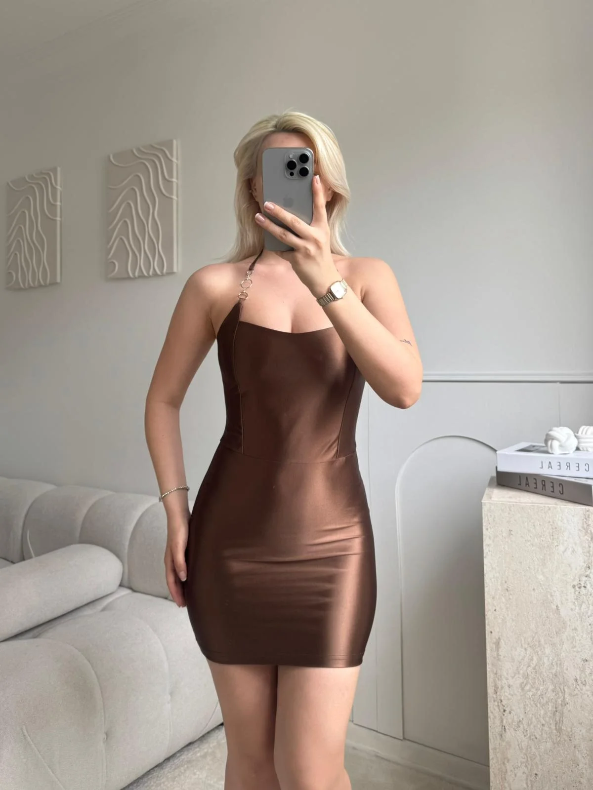 Aksesuarlı Saten Mini Elbise - KAHVE