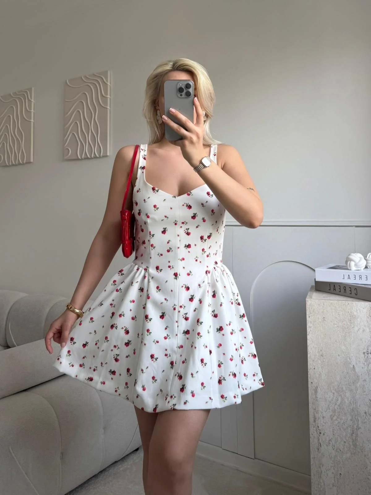 Çiçek Desen Mini Elbise