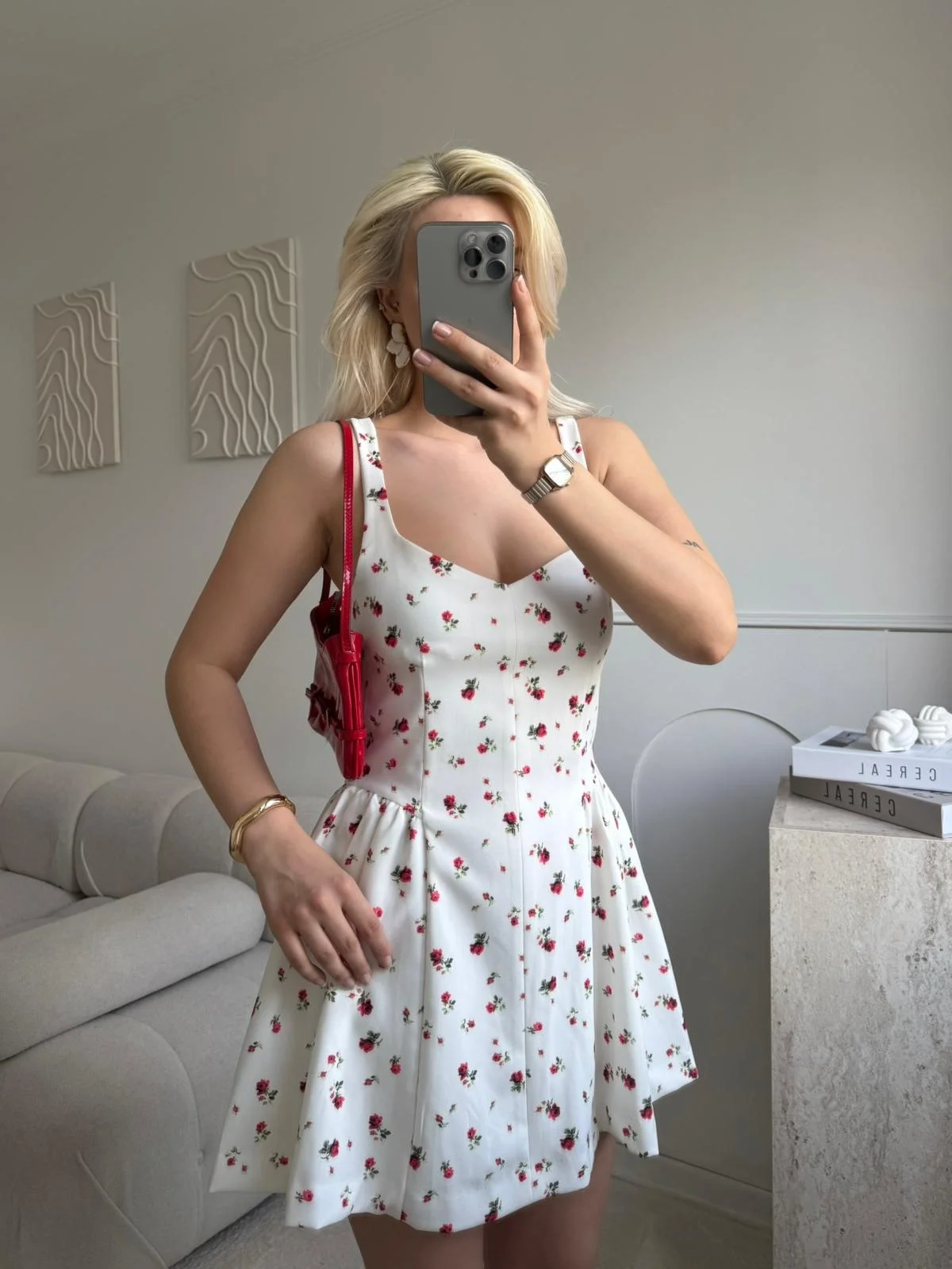 Çiçek Desen Mini Elbise