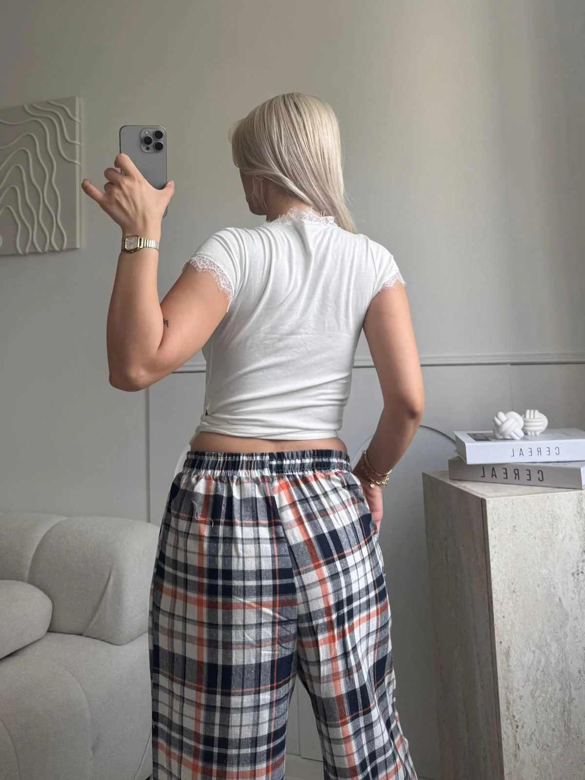 Bel Bağlamalı V Yaka Dantel Crop - BEYAZ