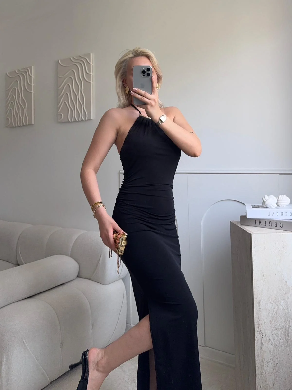 Halter Yaka Aksesuarlı Elbise - SİYAH