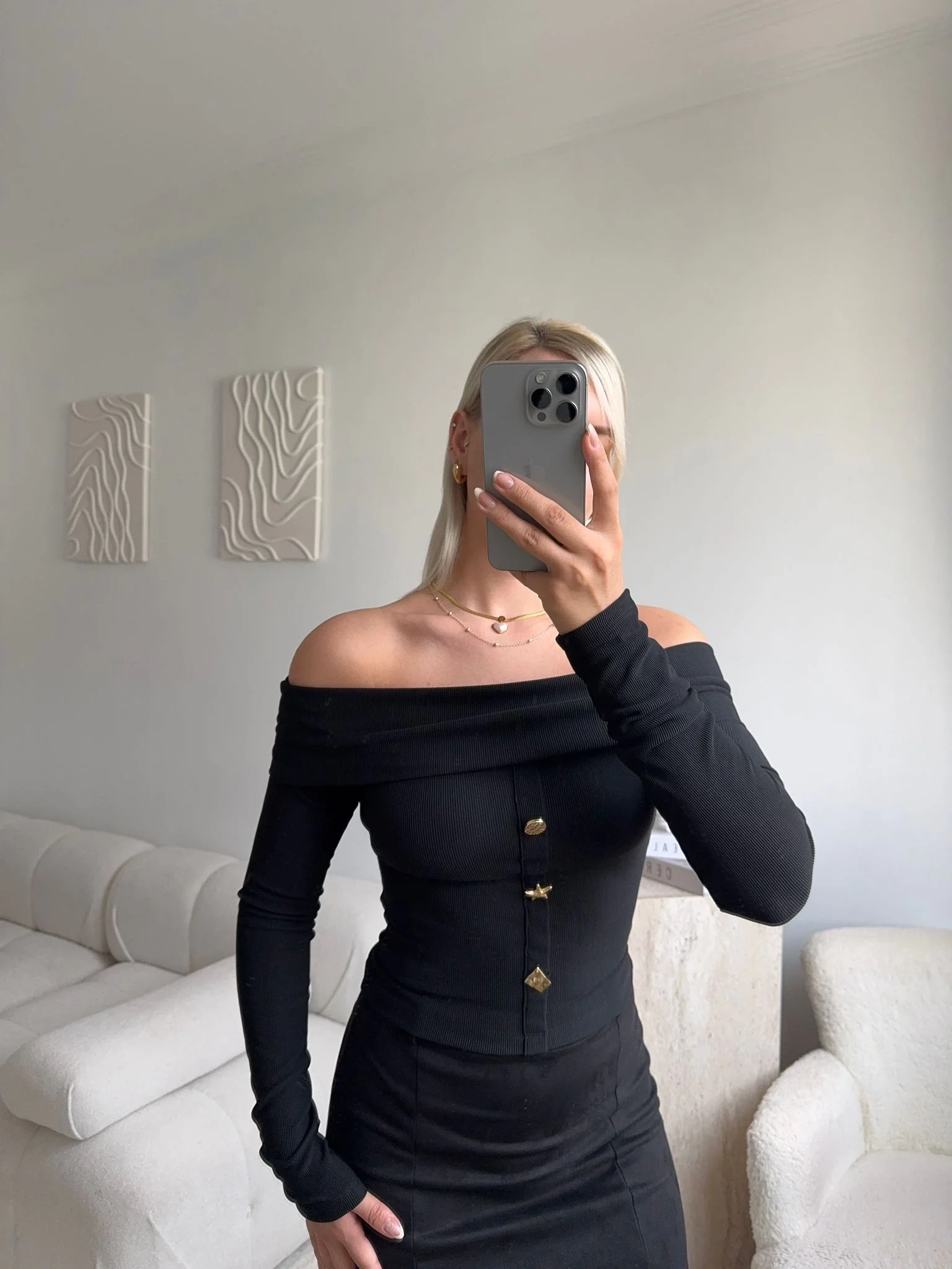 Aksesuar Detay Madonna Crop - SİYAH