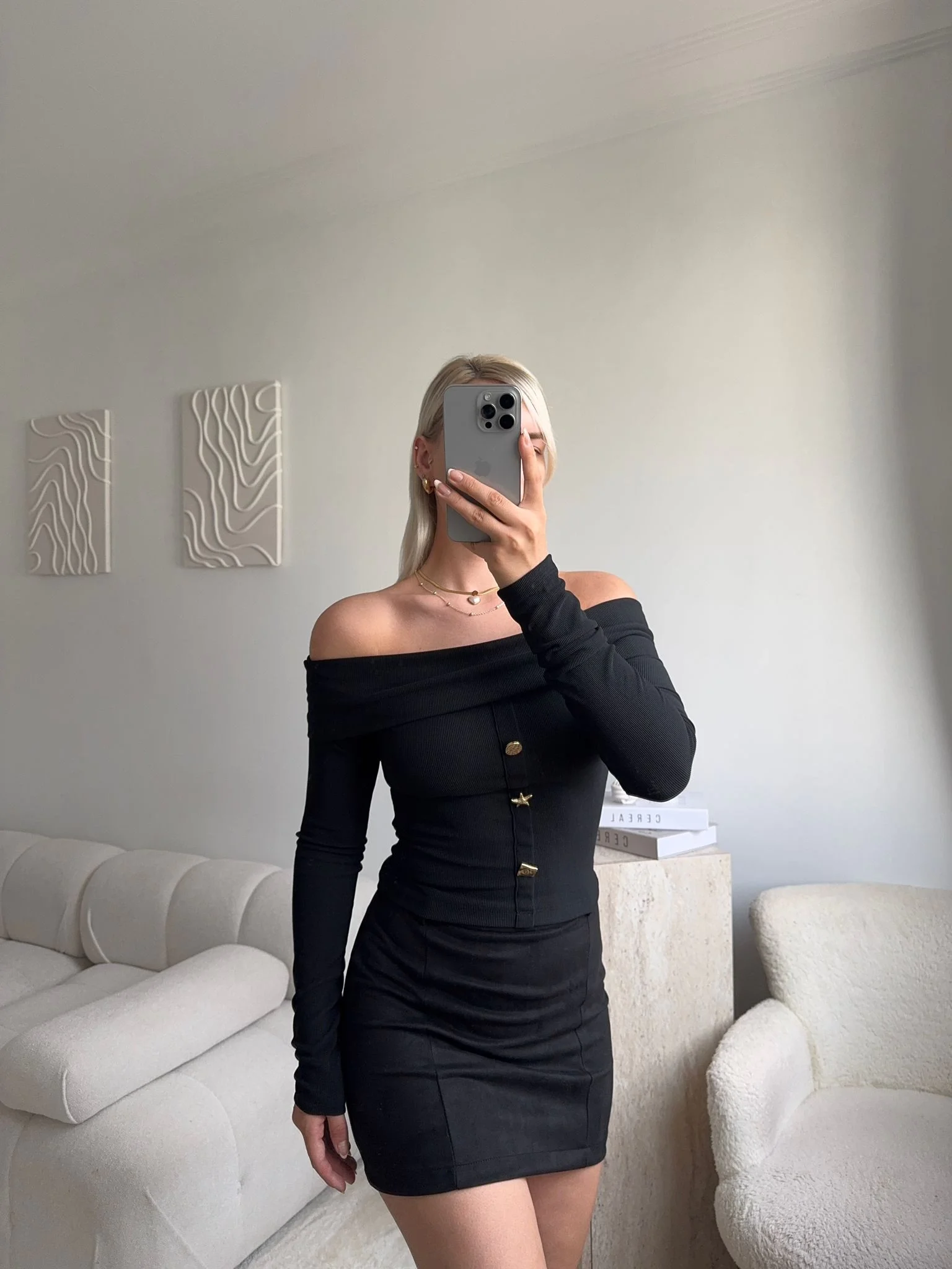 Aksesuar Detay Madonna Crop - SİYAH