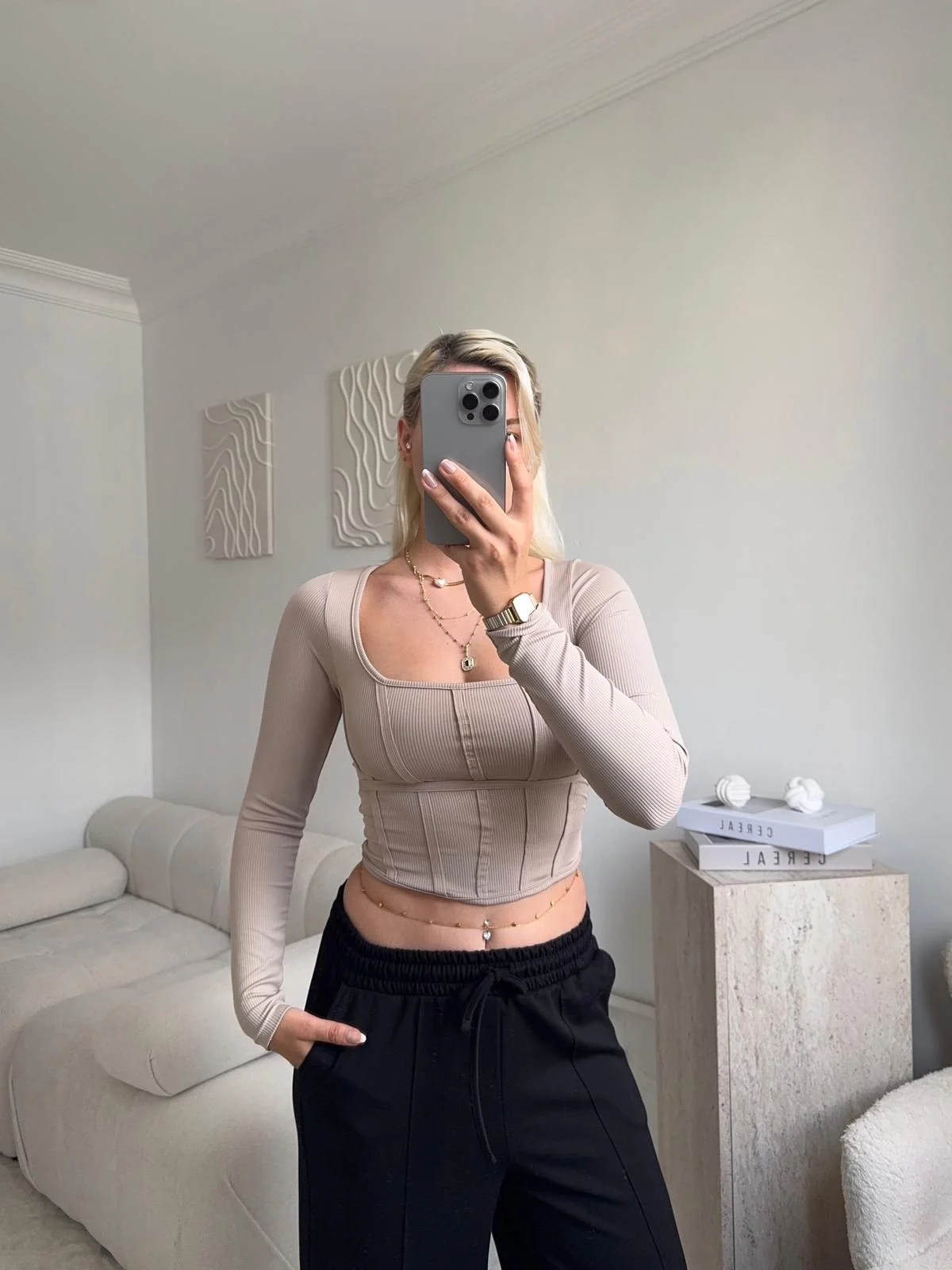 Ara Biyeli Crop - BEJ