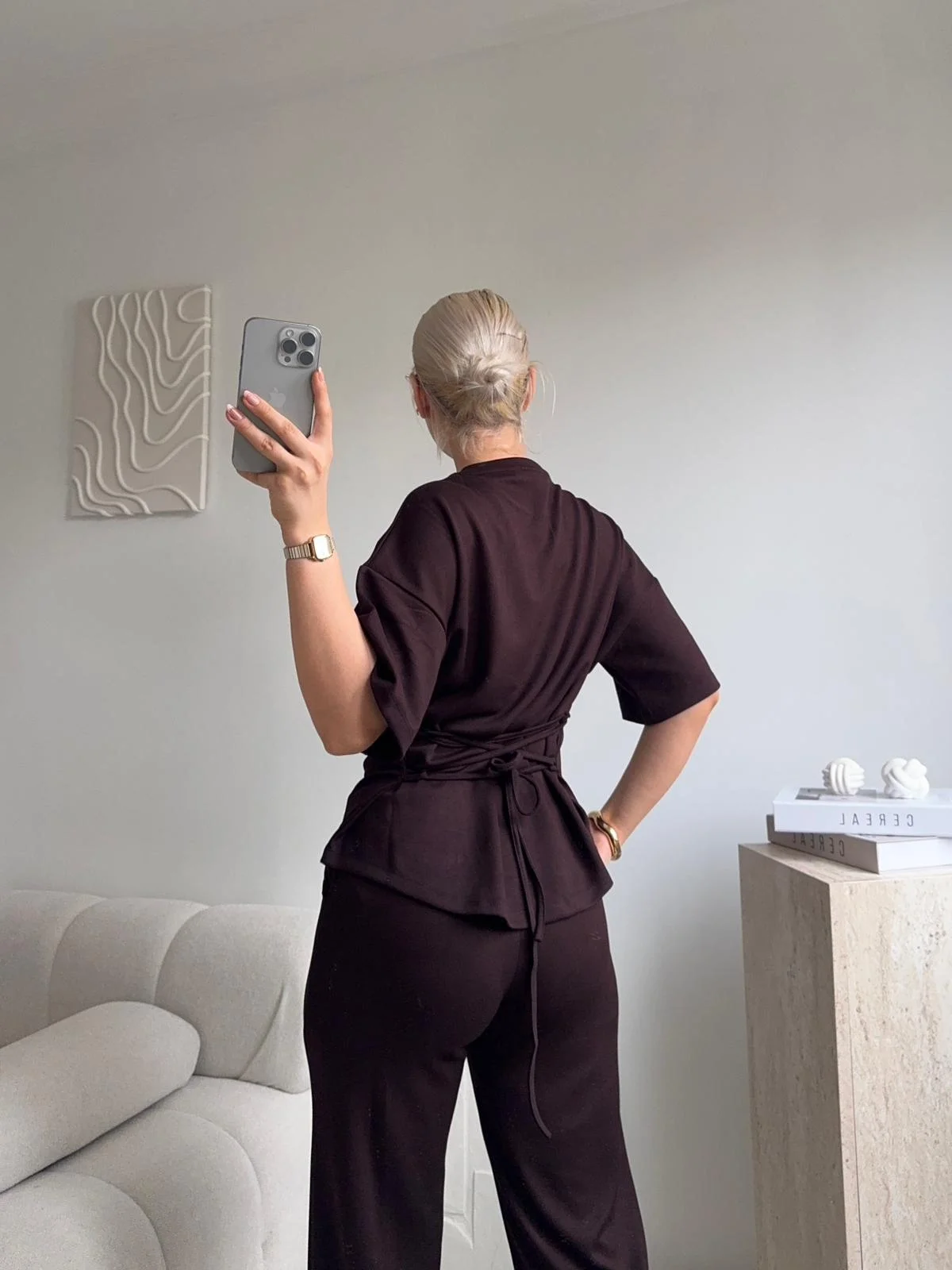 Arkası Bağcıklı Bluz - KAHVE