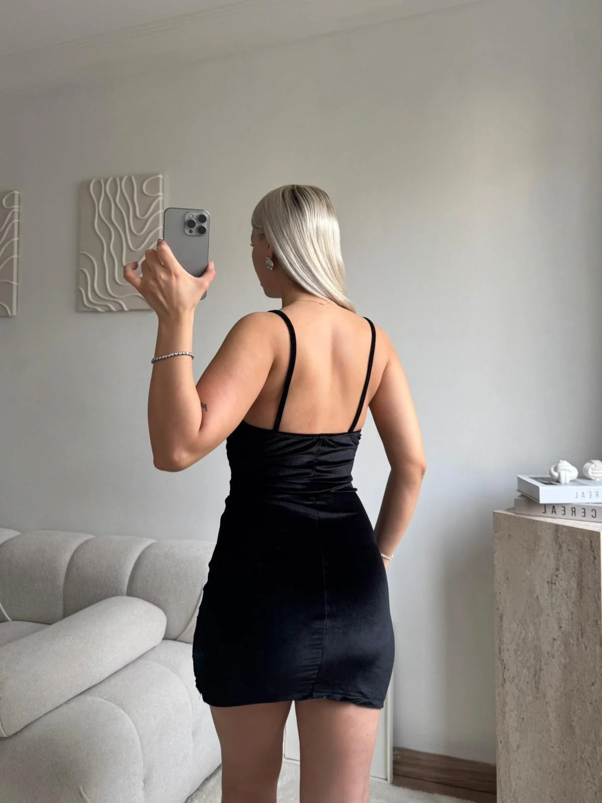 Askılı Drapeli Kadife Elbise - SİYAH