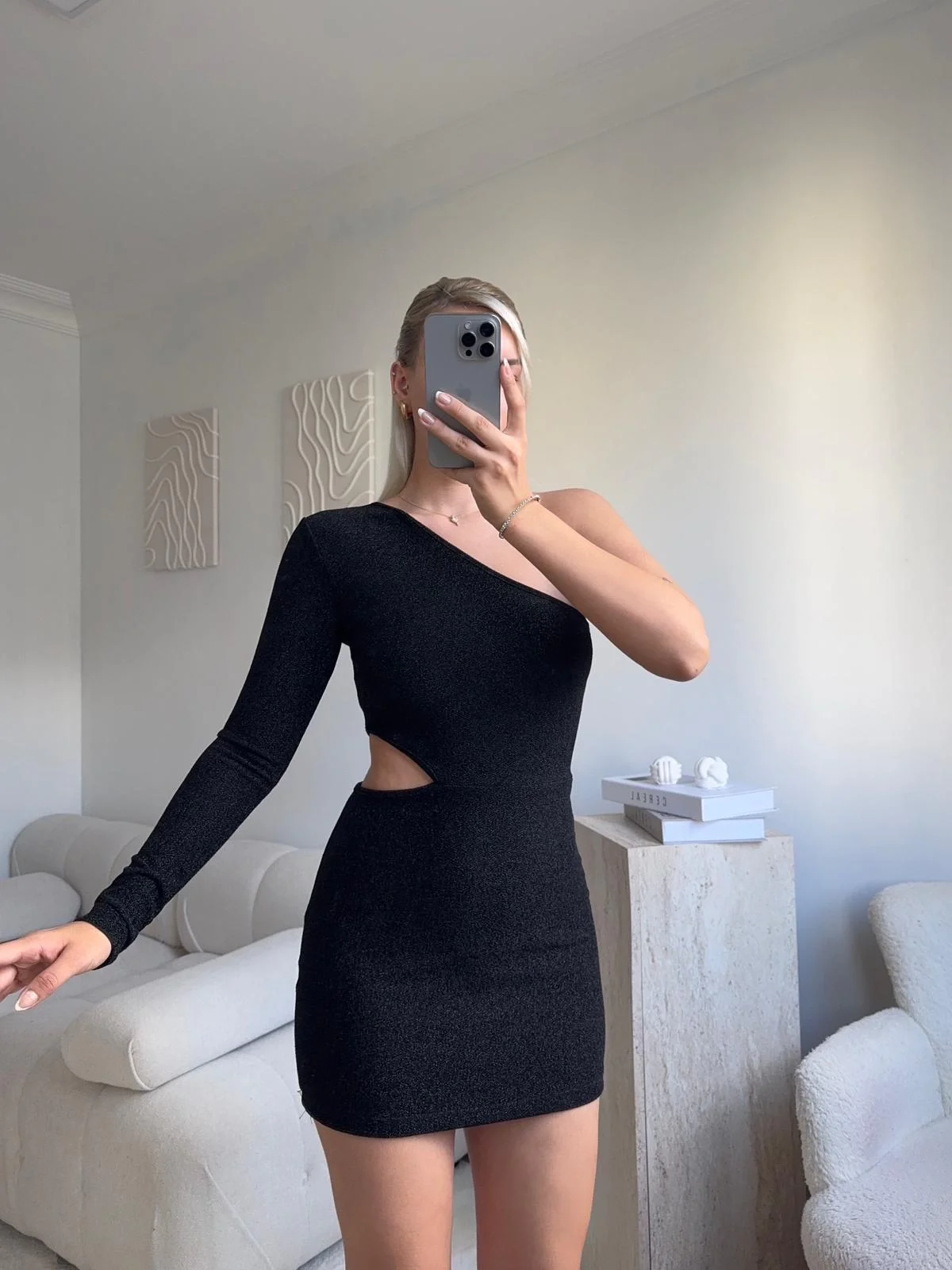 Bel Dekolte Tek Kol Simli Elbise - SİYAH