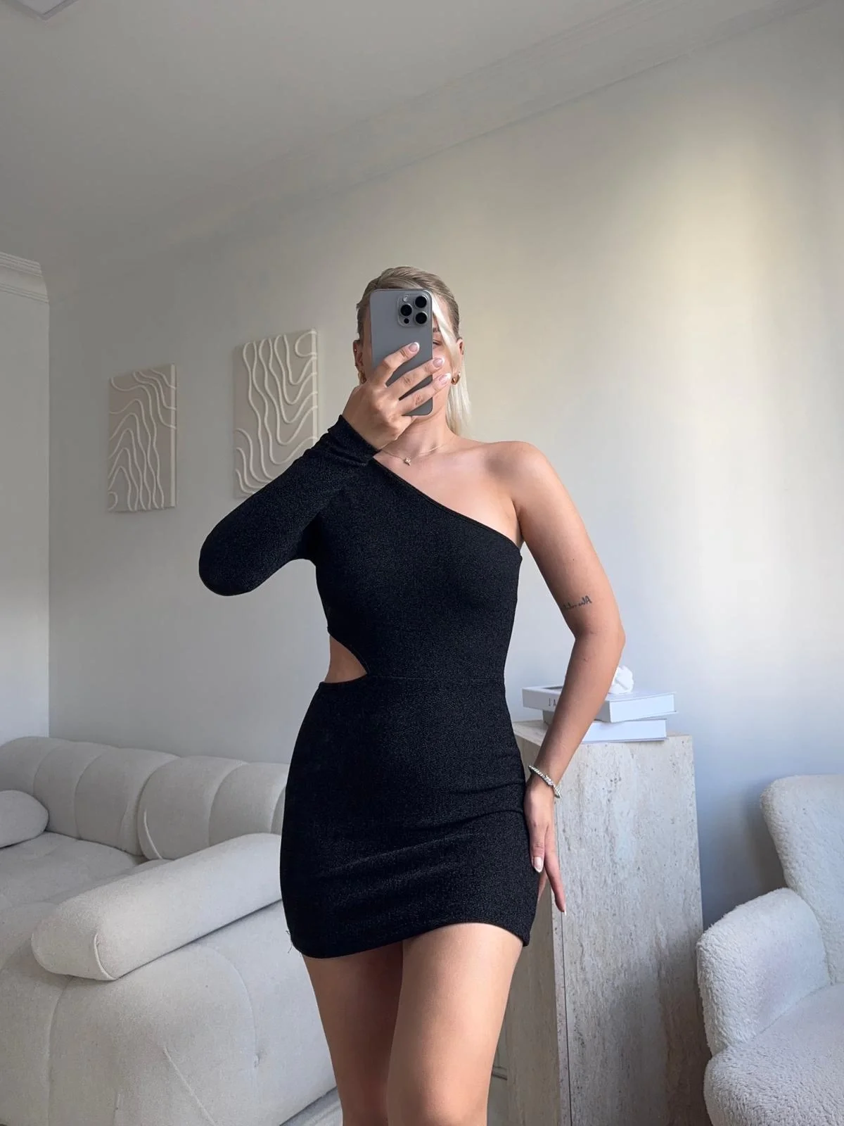 Bel Dekolte Tek Kol Simli Elbise - SİYAH