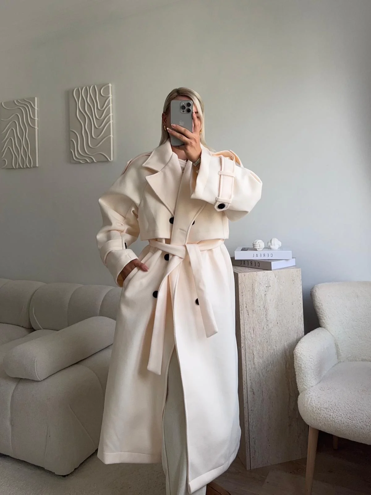 Beli Kuşaklı Kaşe Kaban - EKRU