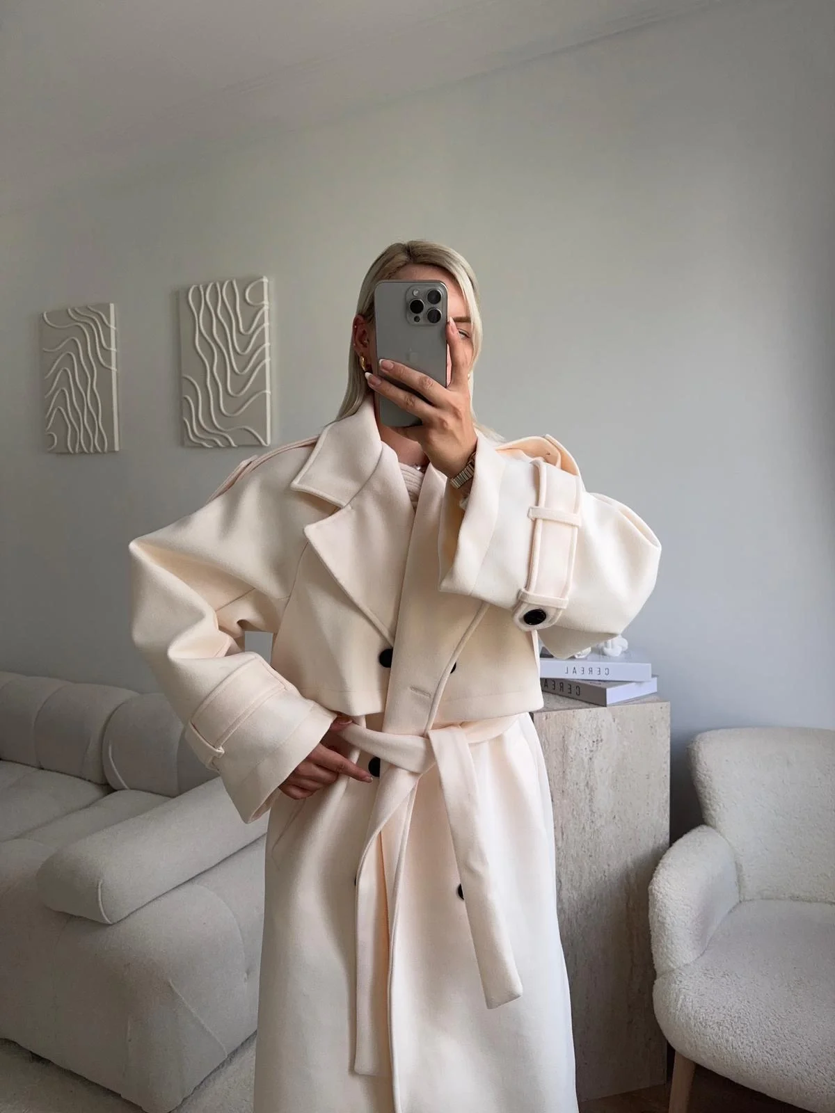 Beli Kuşaklı Kaşe Kaban - EKRU